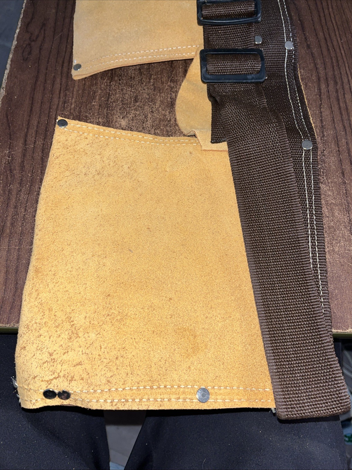 TUFF STUFF 11-Pocket Suede Leather Tool Apron in Gold