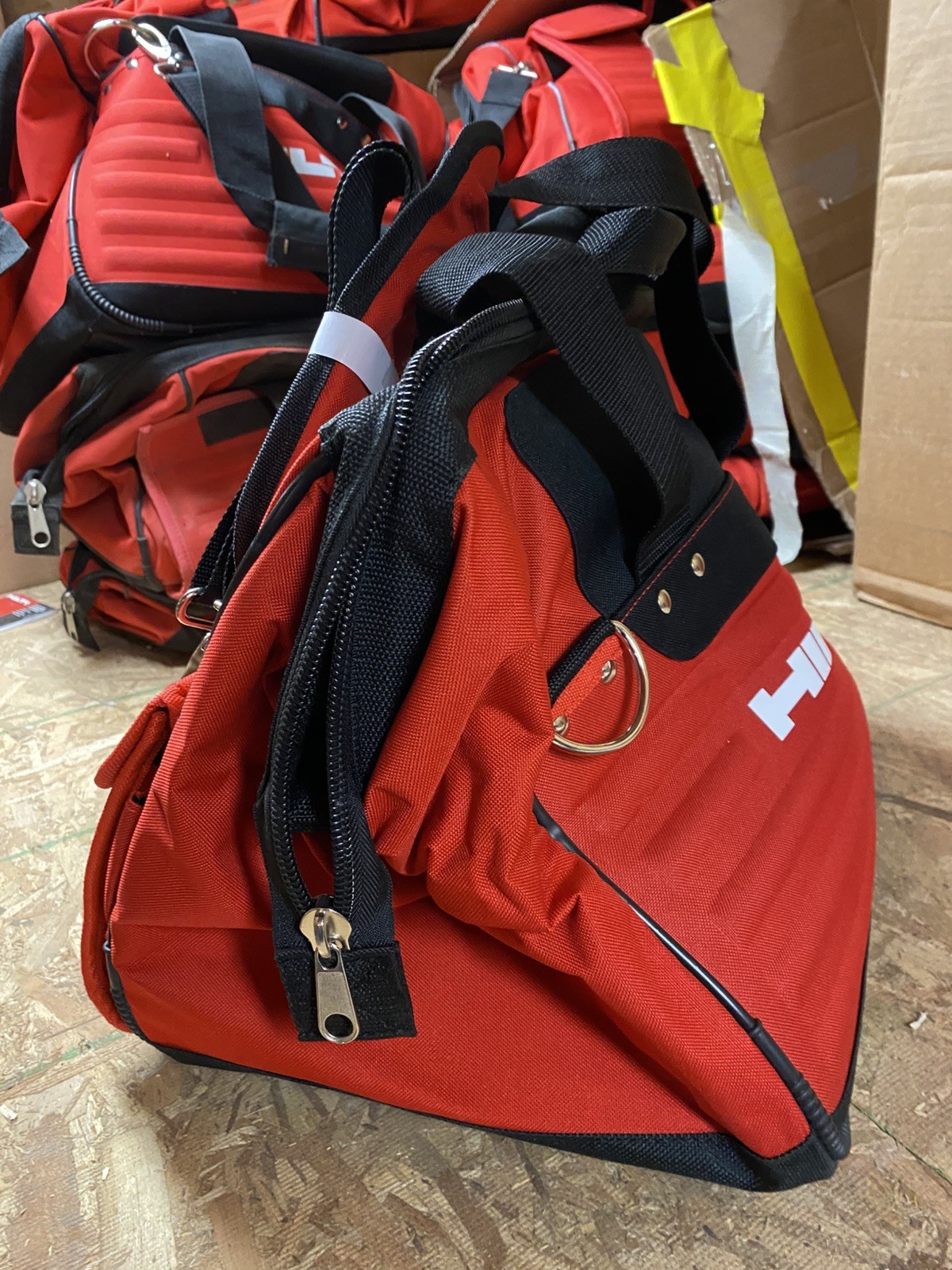 Hilti 16in HeavyDuty Contractor Tool bag, Medium Size NEVER USED. 2323711