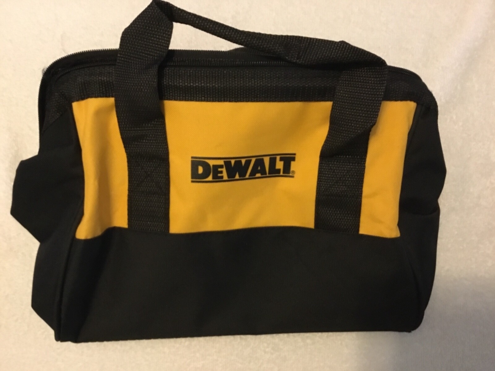 New Dewalt Heavy Duty Ballistic Nylon 13″ Tool Bag (13” x 10” x 10”)