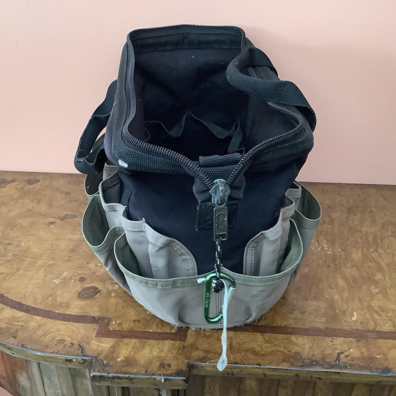 CLC 25 Pockets Pouch Tool Bag Box Tote Top Zip Closure 17” X 10” X 9”