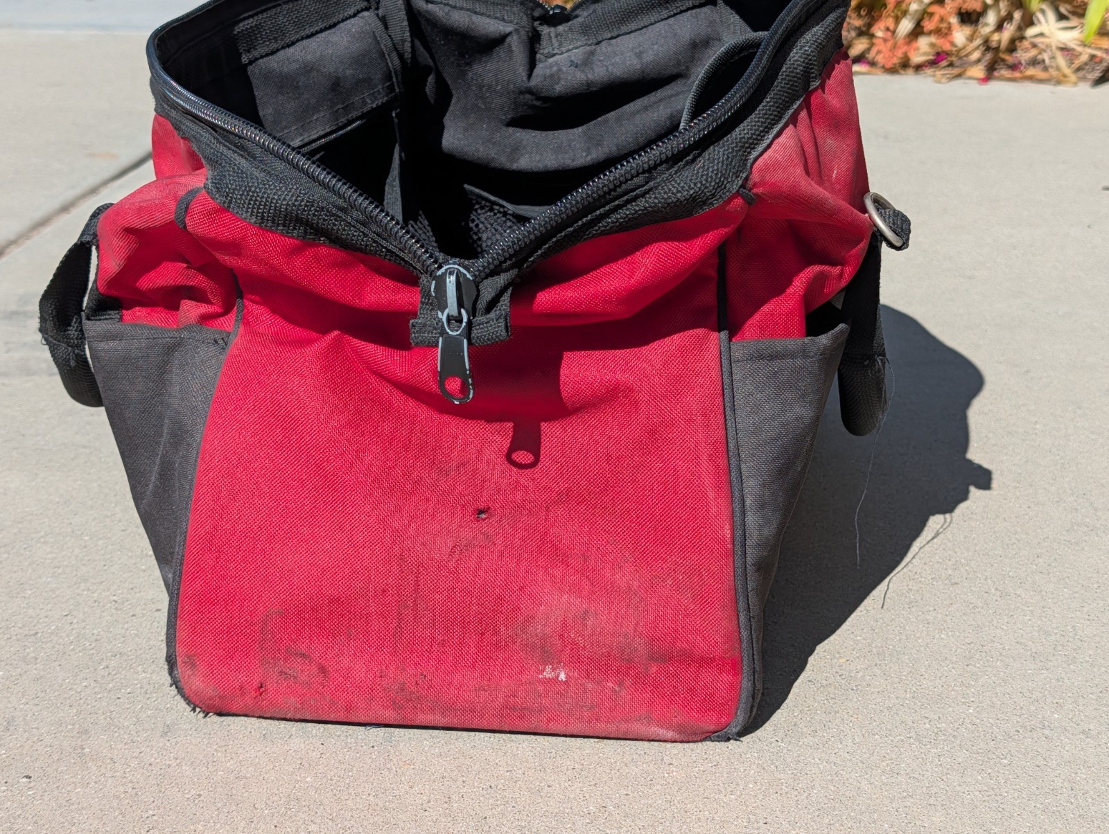 Snap On Tools Large Tool Bag/ Tote Bag/ Organizer Bag/ 18”x9”x12”