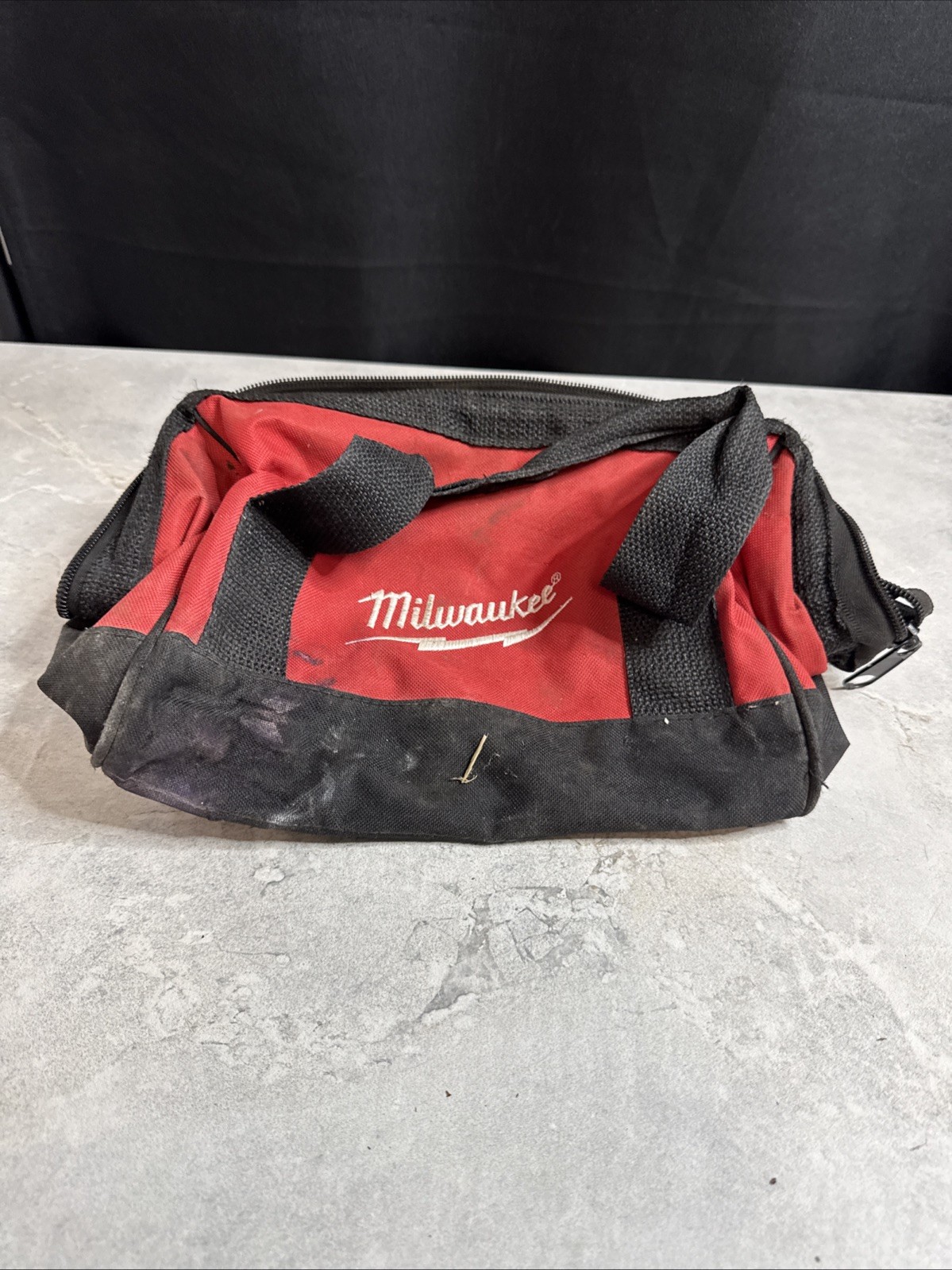 Milwaukee Small Contractor Tool Bag Case Bt1