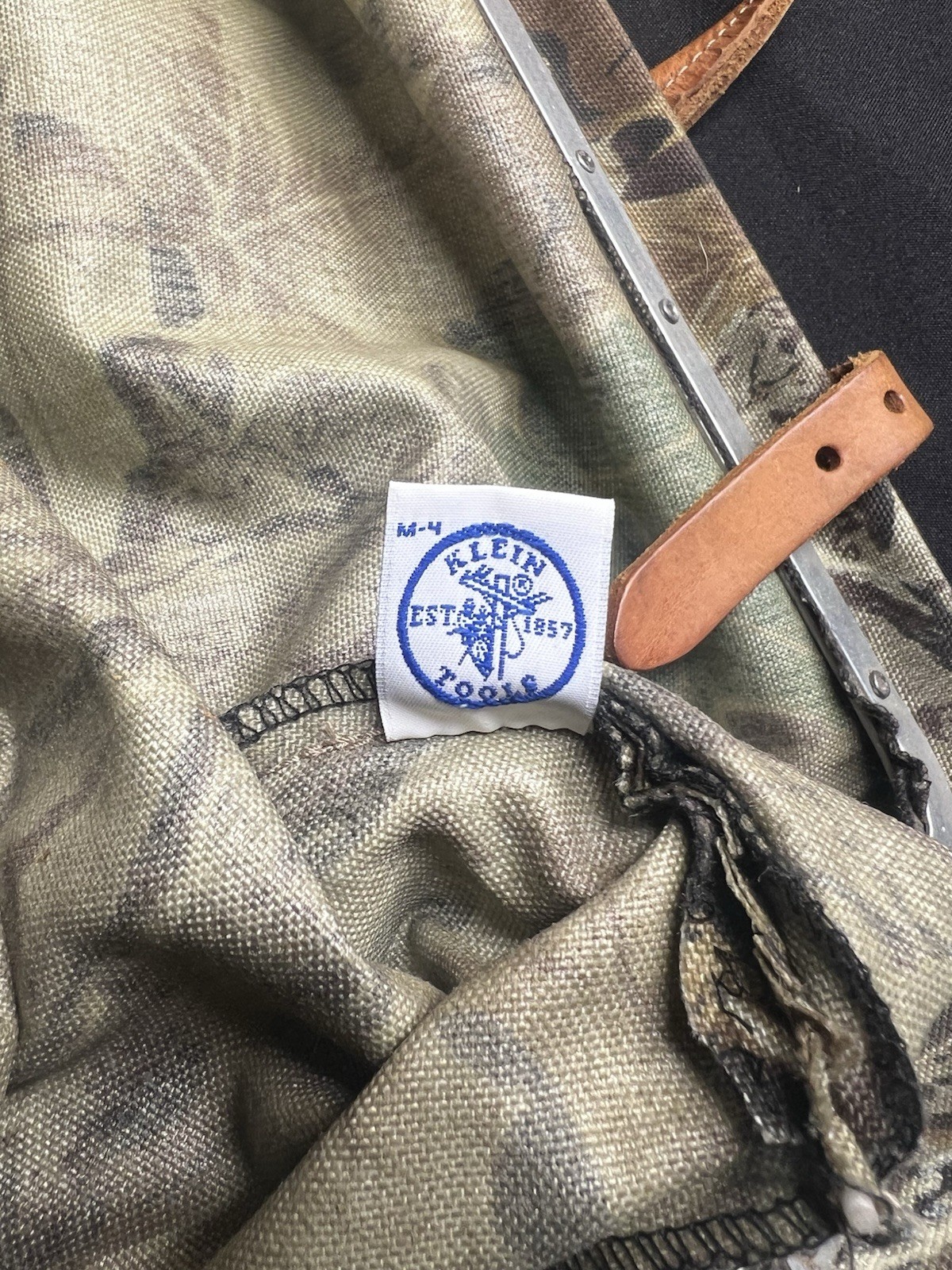 Klein Tools 5102-18C VTG Camo Bag Realtree Advantage Pattern USA Leather Canvas