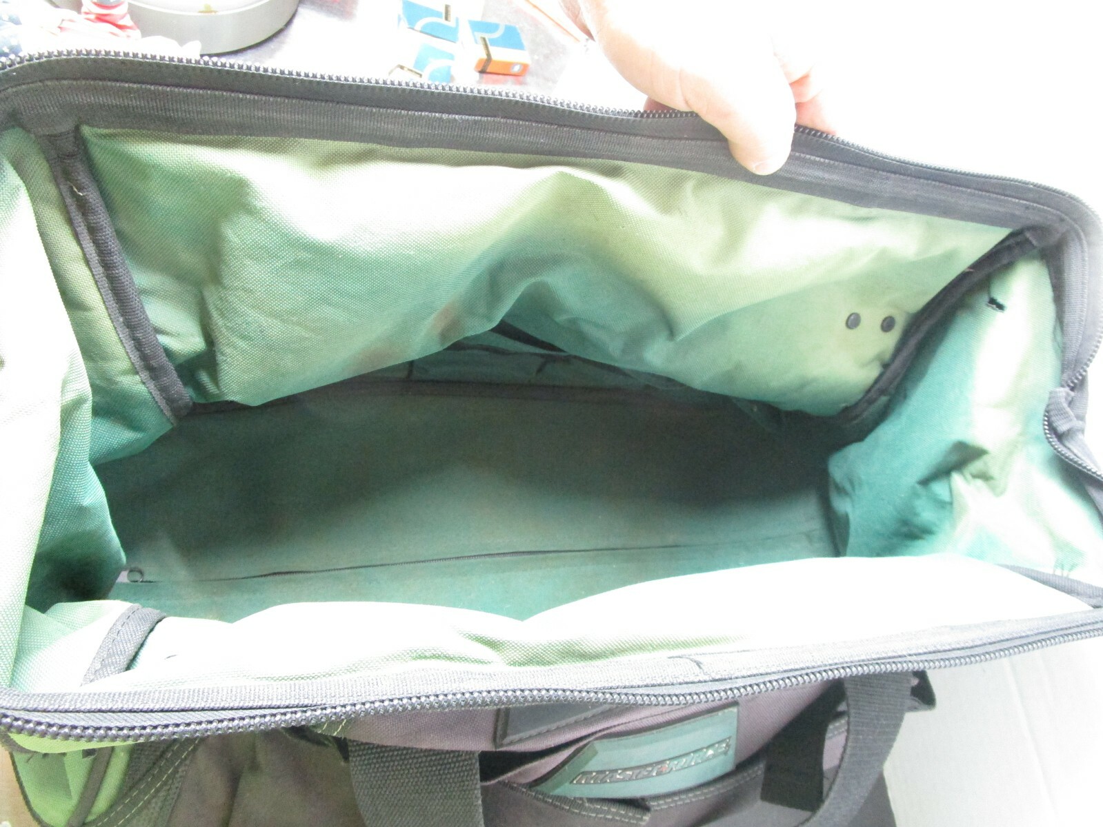 18″ Master Force Heavy Duty Feet Tool Bag Job Work Utility Storage Broken Zipper