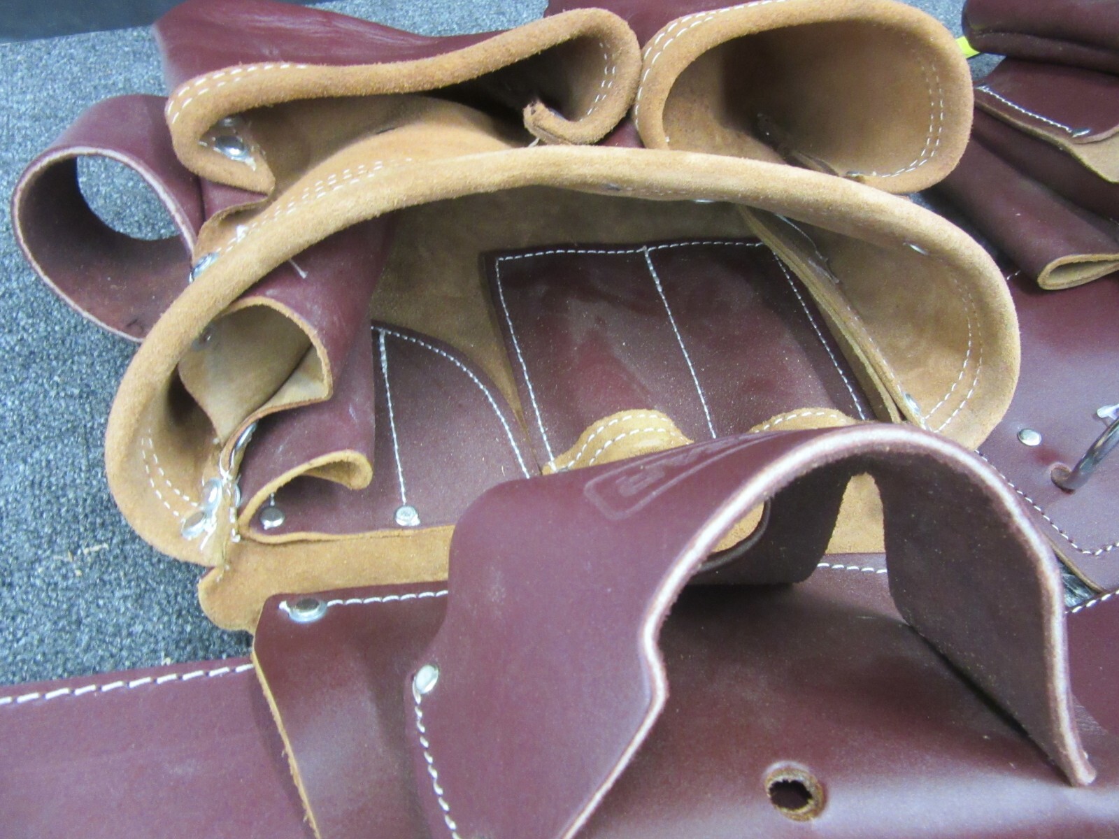 Tool belt SITEGEAR professional leather 7 pouch toolbelt NEW framing etc.