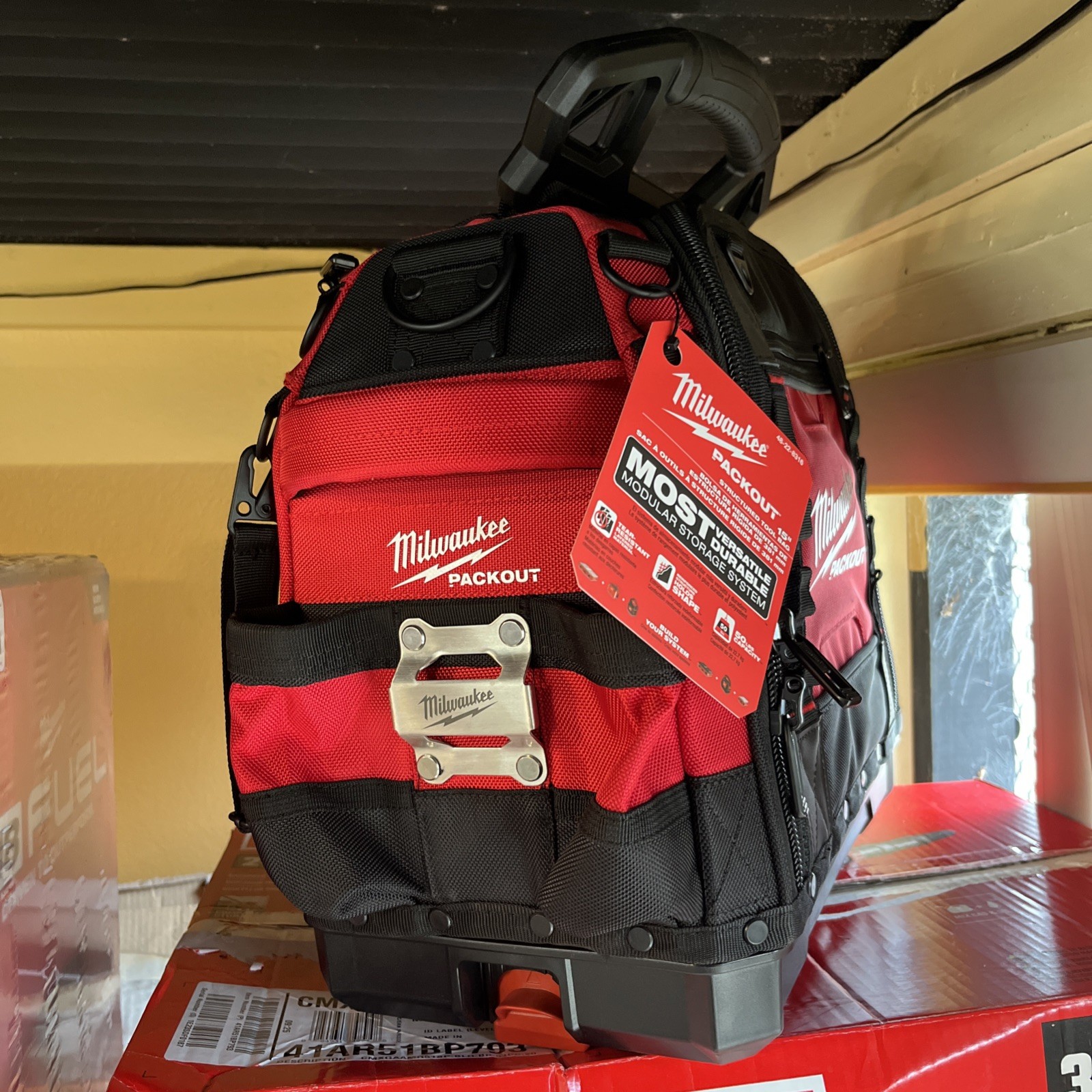 NEW Milwaukee Packout 15″ Tear-Resistant Durable Structured Tool Bag, 48-22-8316