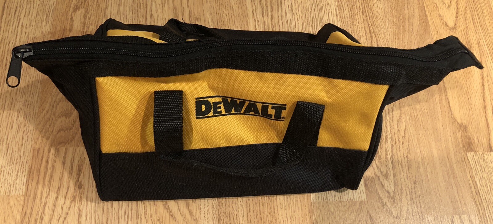 DeWalt 11.25″ X 9″ X 7″ Heavy Duty Nylon Small Tool Bag Tote Carrying Case