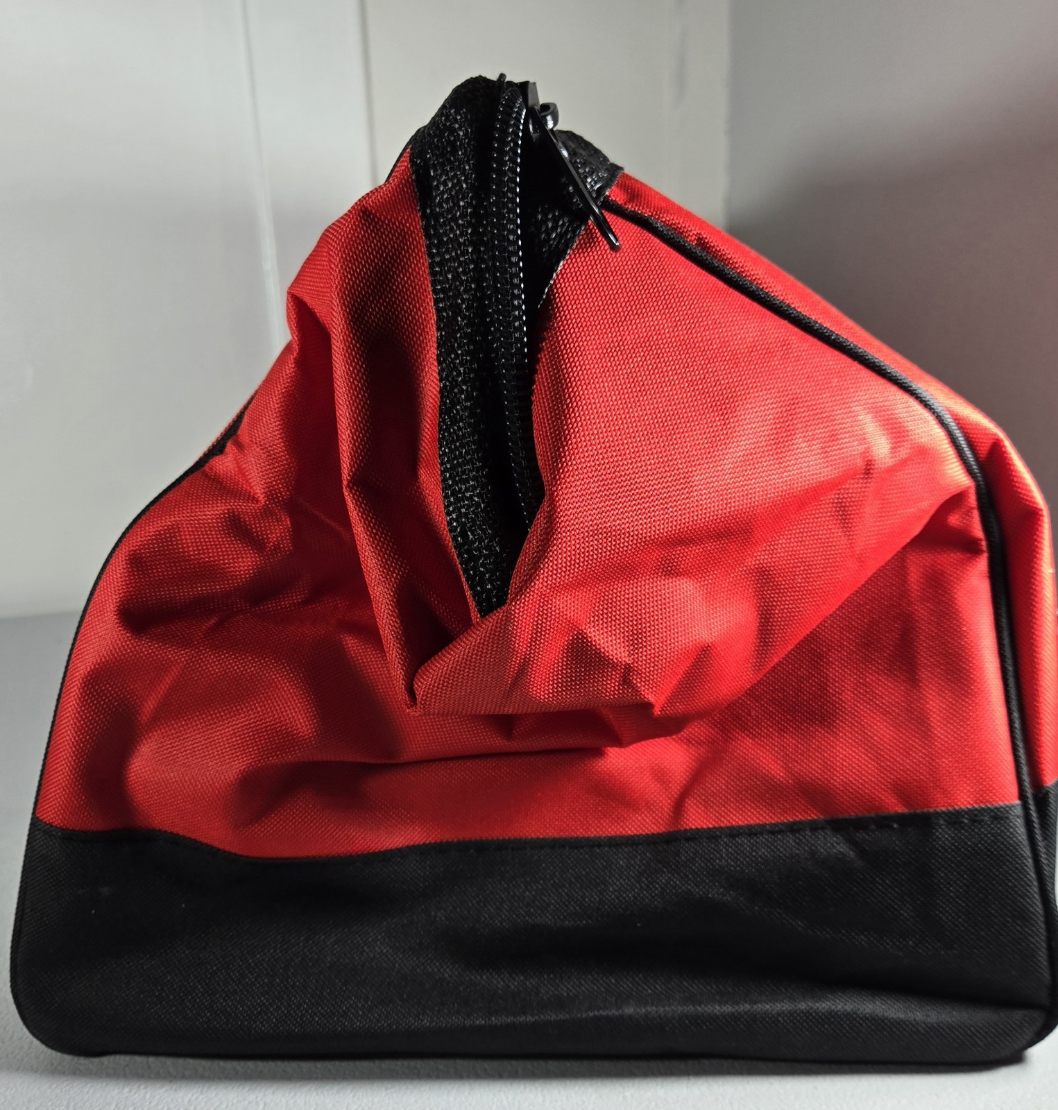 Milwaukee 22″ Heavy Duty Tool Bag Red Black Polyester Contractor Storage