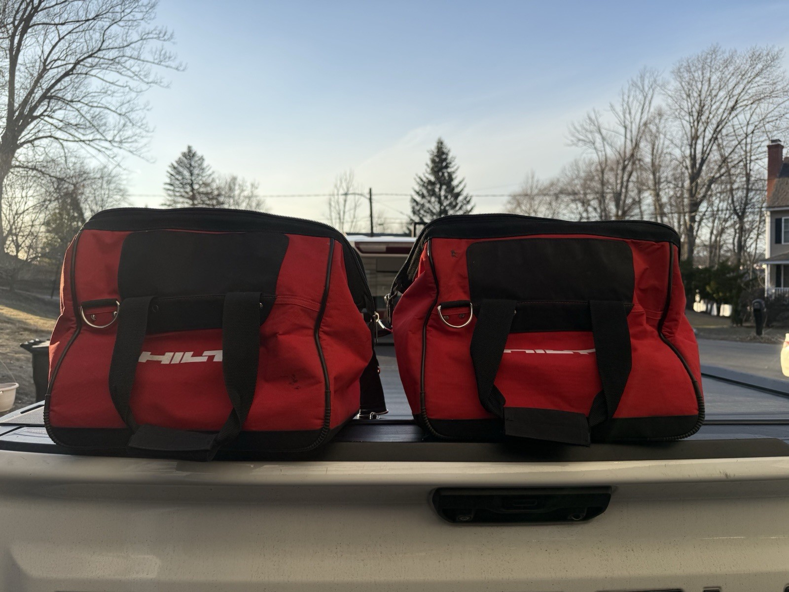 Hilti Tool Bag Medium #2437852 with Shoulder Strap Used