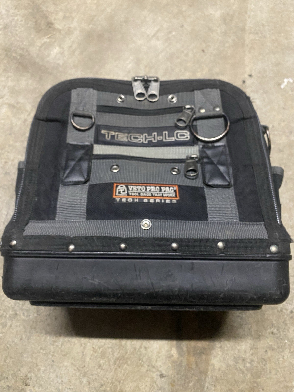 Veto Pro Pac Tech-LC Tool Bag – (Pre-Owned in Excellent Condition )