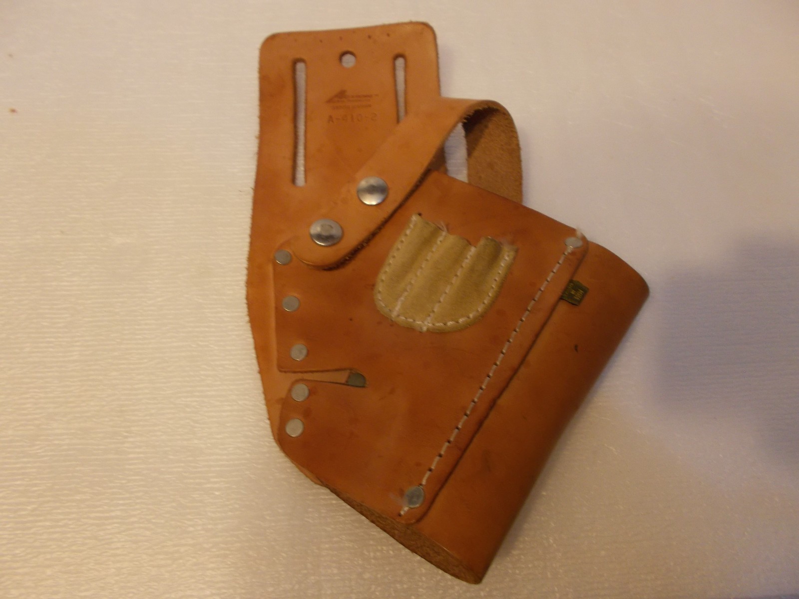 Action Work Products Leather Tool Holder/ Holster A-410-2 Saddle Leather (E2)