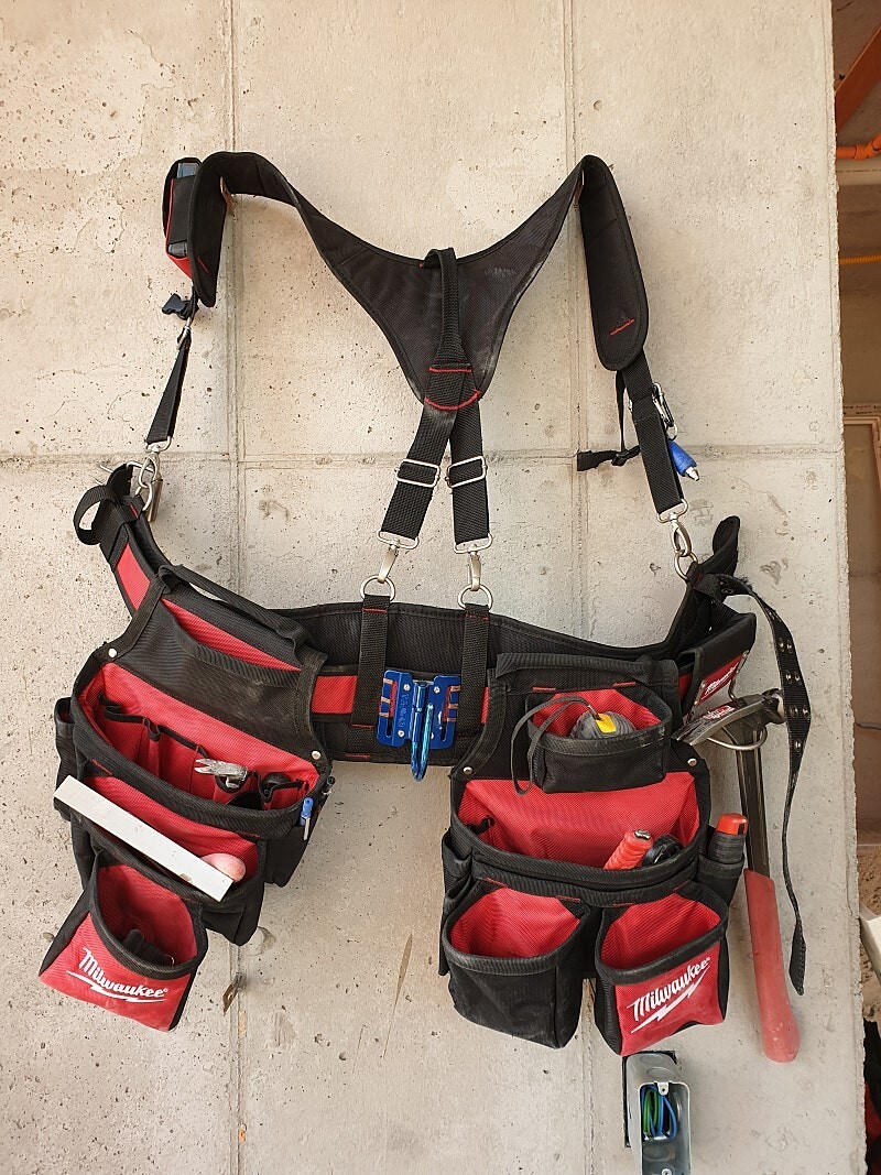 Milwaukee 48-22-8120 Suspension Rig Tool Belt /Contractor Belt w/Fedex Tracking