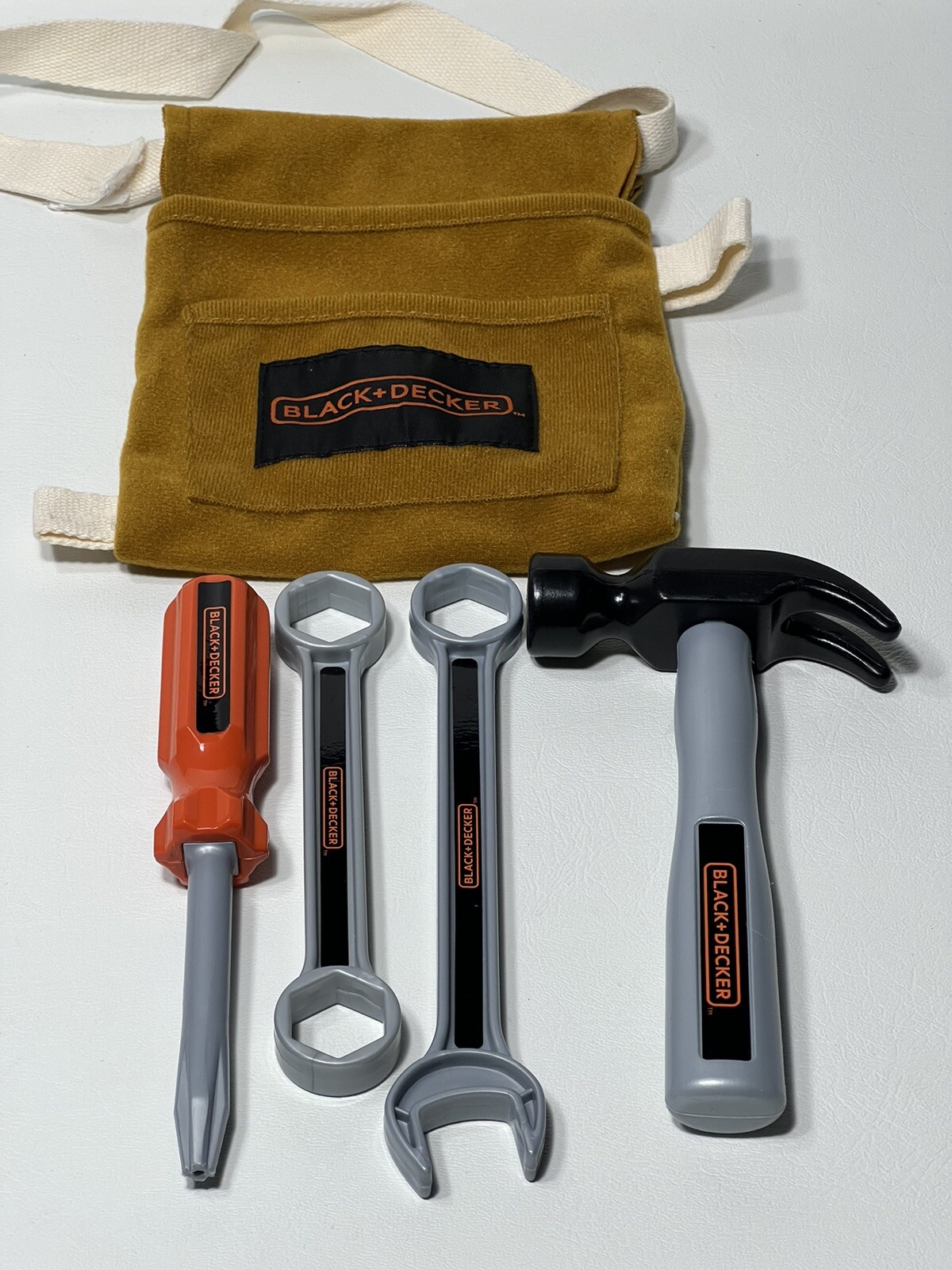 ChildrensToy Black & Decker Tool Pouch With Tools Hammer 2 Wrenches Screw Driver