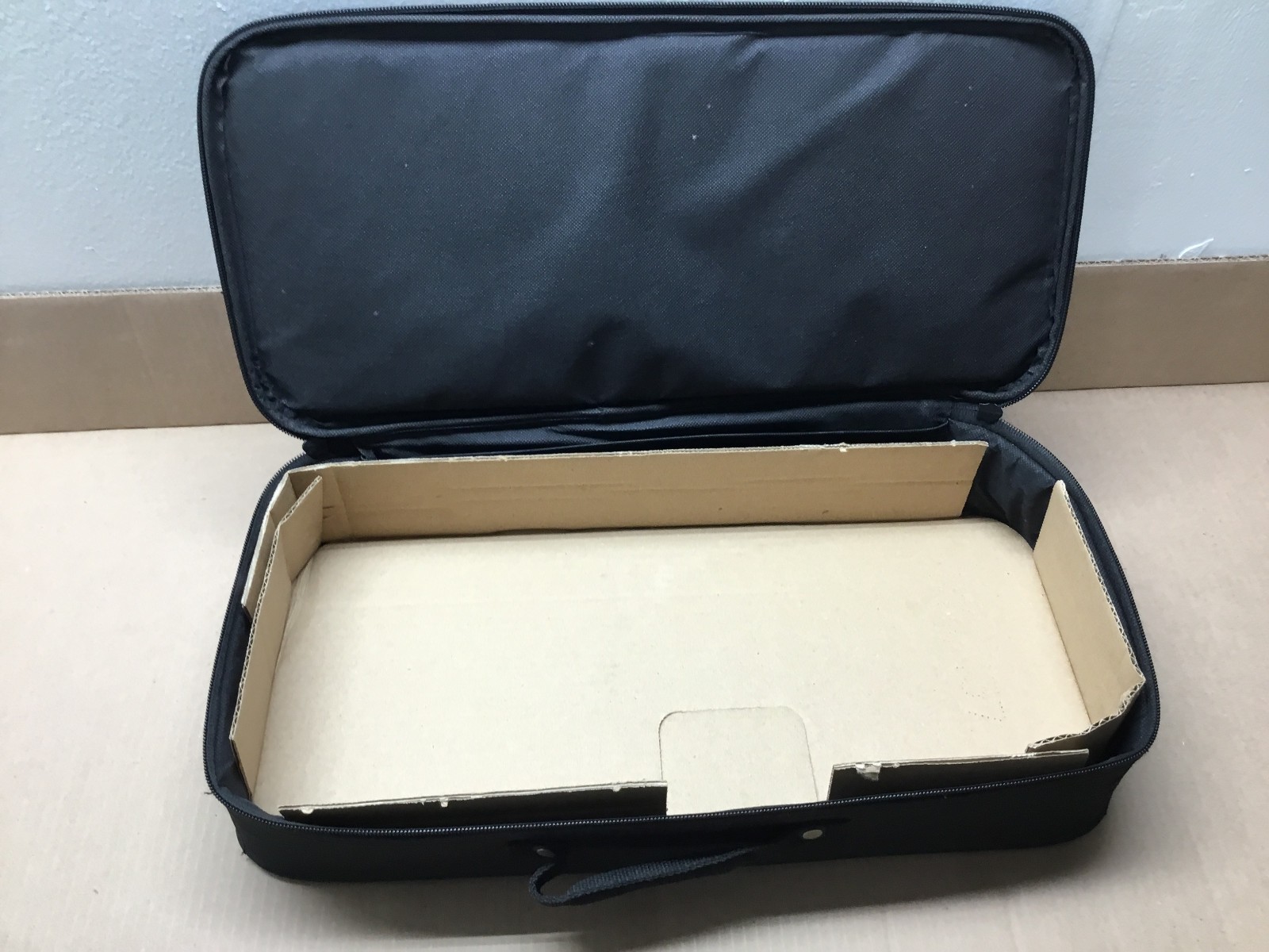 DEWALT TOOLS – ZIPPED – SOFT TOOL CASE – SET OF 2 – *OPEN BOX*