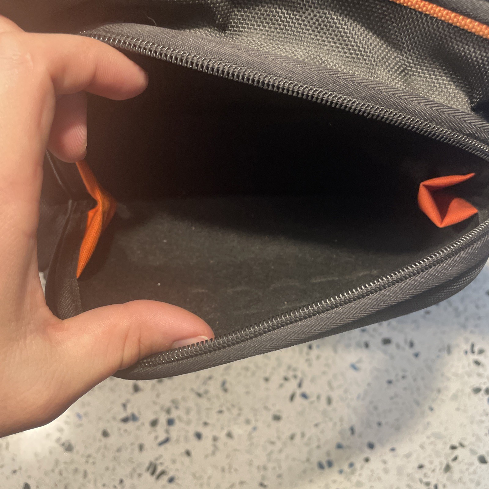KLEIN 55647 TRADESMAN PRO TABLET BACKPACK used