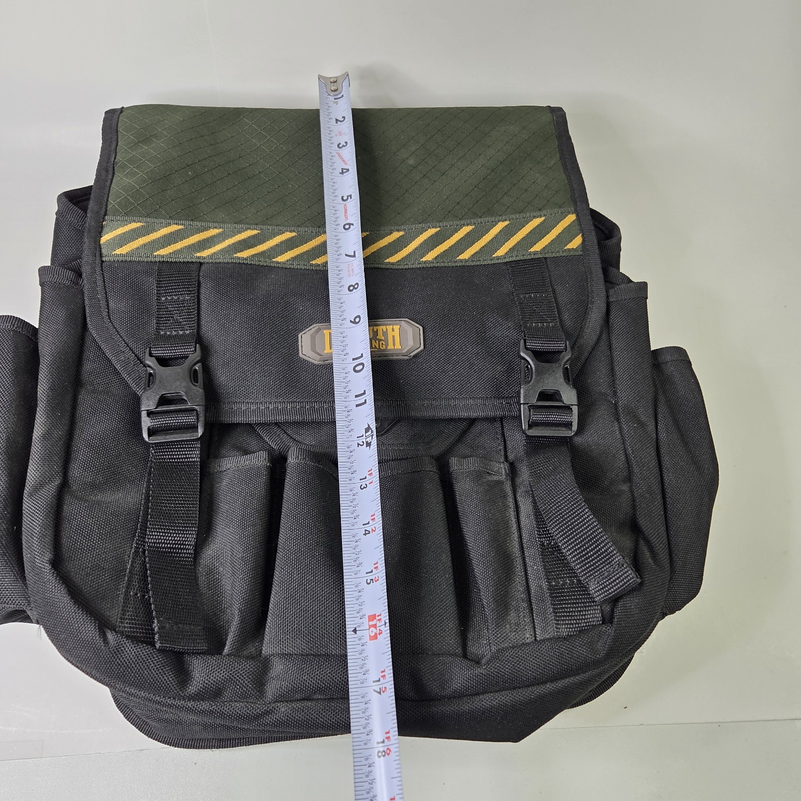Duluth Trading Co Electrician Tool Laptop Storage Shoulder Bag Black Green