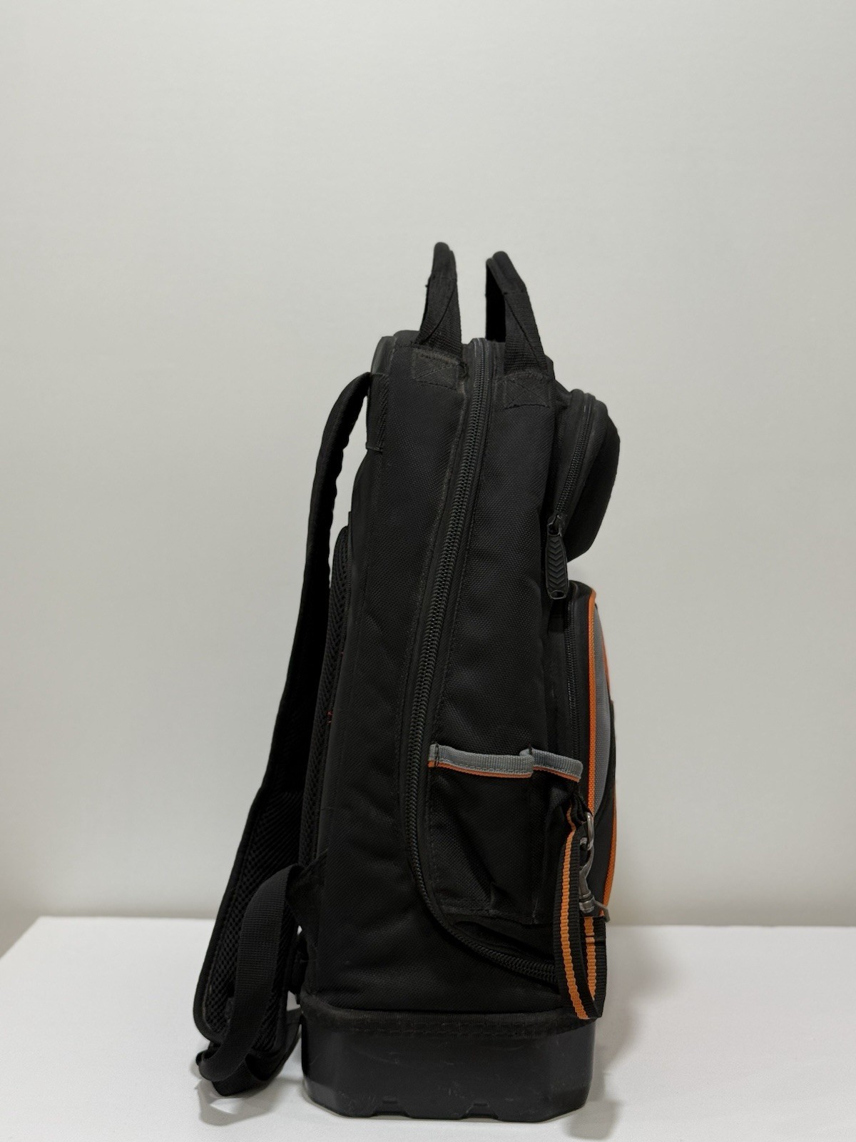 Klein Tools Tradesman Pro Large Nylon Tool Backpack Hard Bottom Black/Orange