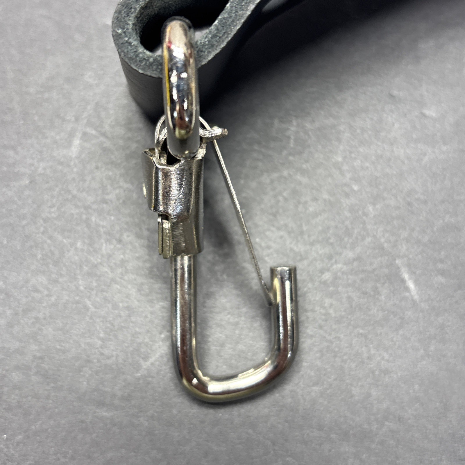 5458 Klein Leather Tool Holder Loop With Snap Hook, For Belts Up To 4” Wide