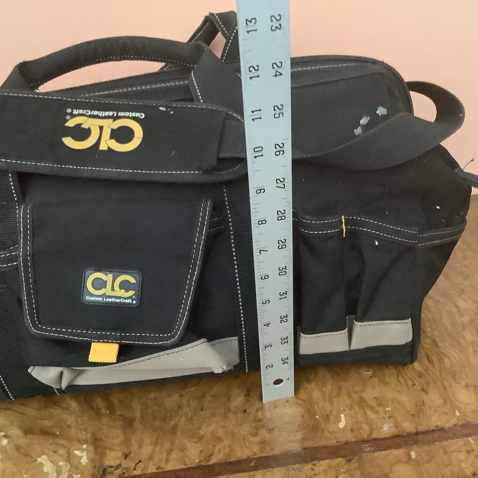 CLC 20 in. X 12 in. Polyester Tool Bag 20 Pockets Zip Closure Black -Read