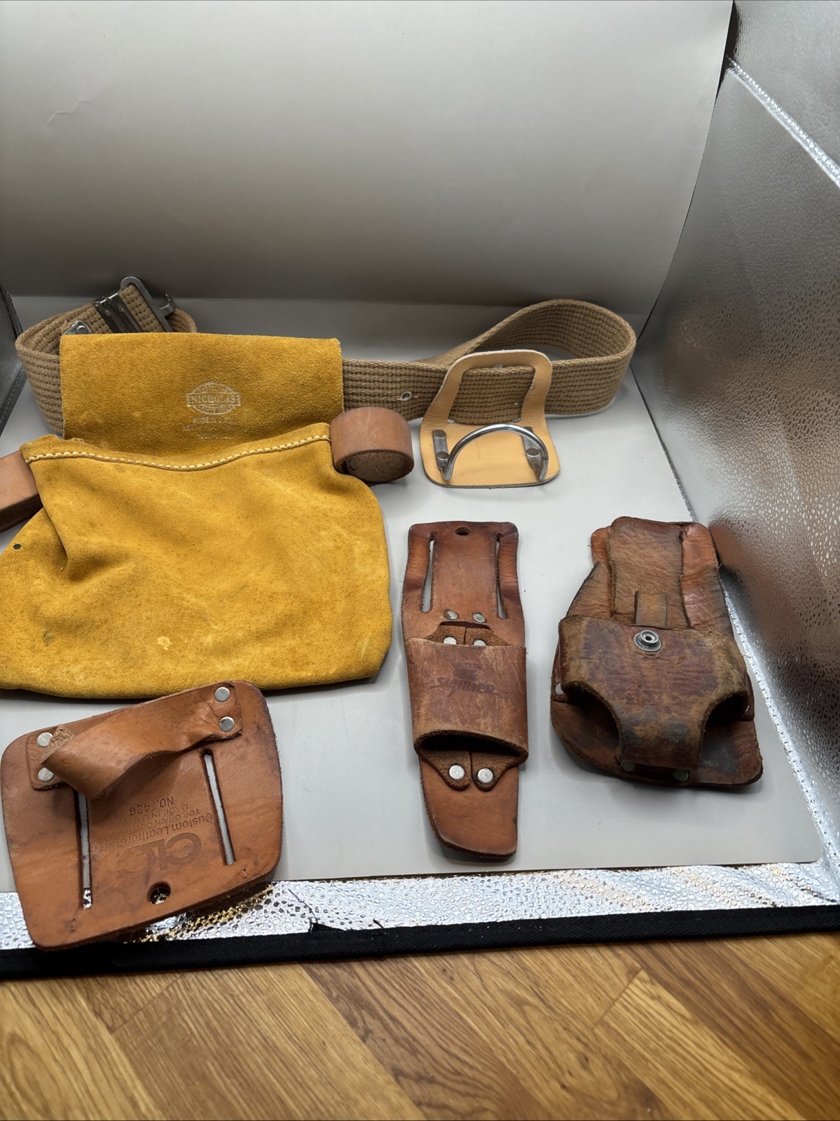 Lot Vintage Brown Tool Belt Nicholas Leather Pouches Tape Holder Hammer Knife