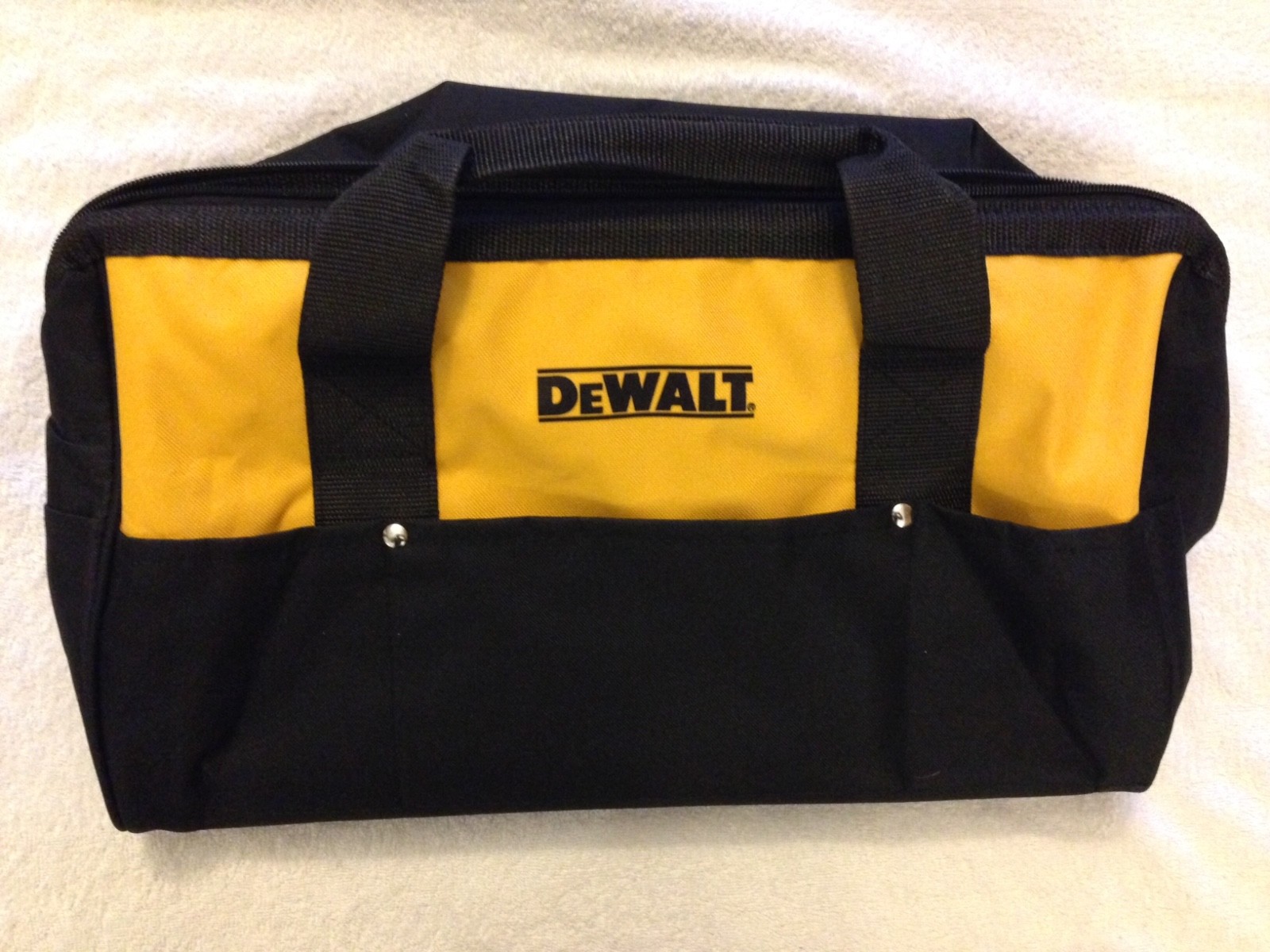 New Dewalt DCK019 Tool Bag Heavy Duty Ballistic Nylon 19” x 12″ x11″ w 6 pockets