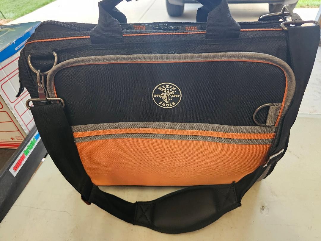 Klein Tools 55455M Tradesman Pro Tech Bag