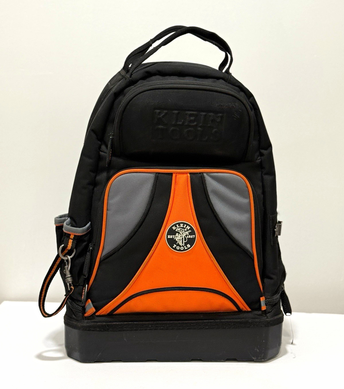 Klein Tools Tradesman Pro Large Nylon Tool Backpack Hard Bottom Black/Orange