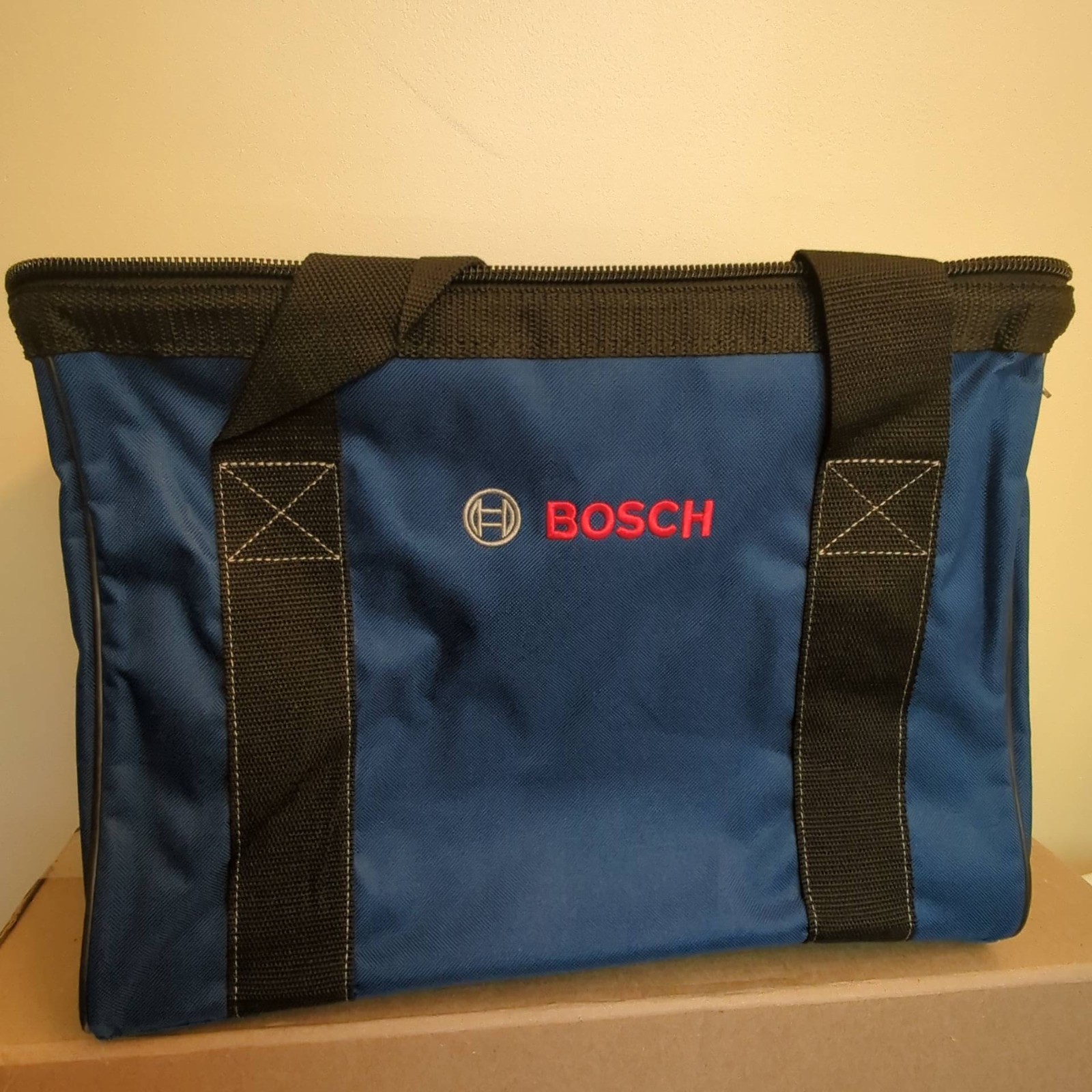 Genuine BOSCH Tool Bag Duffel Authentic OEM Original CW02 16″x12″ x10″ Carry