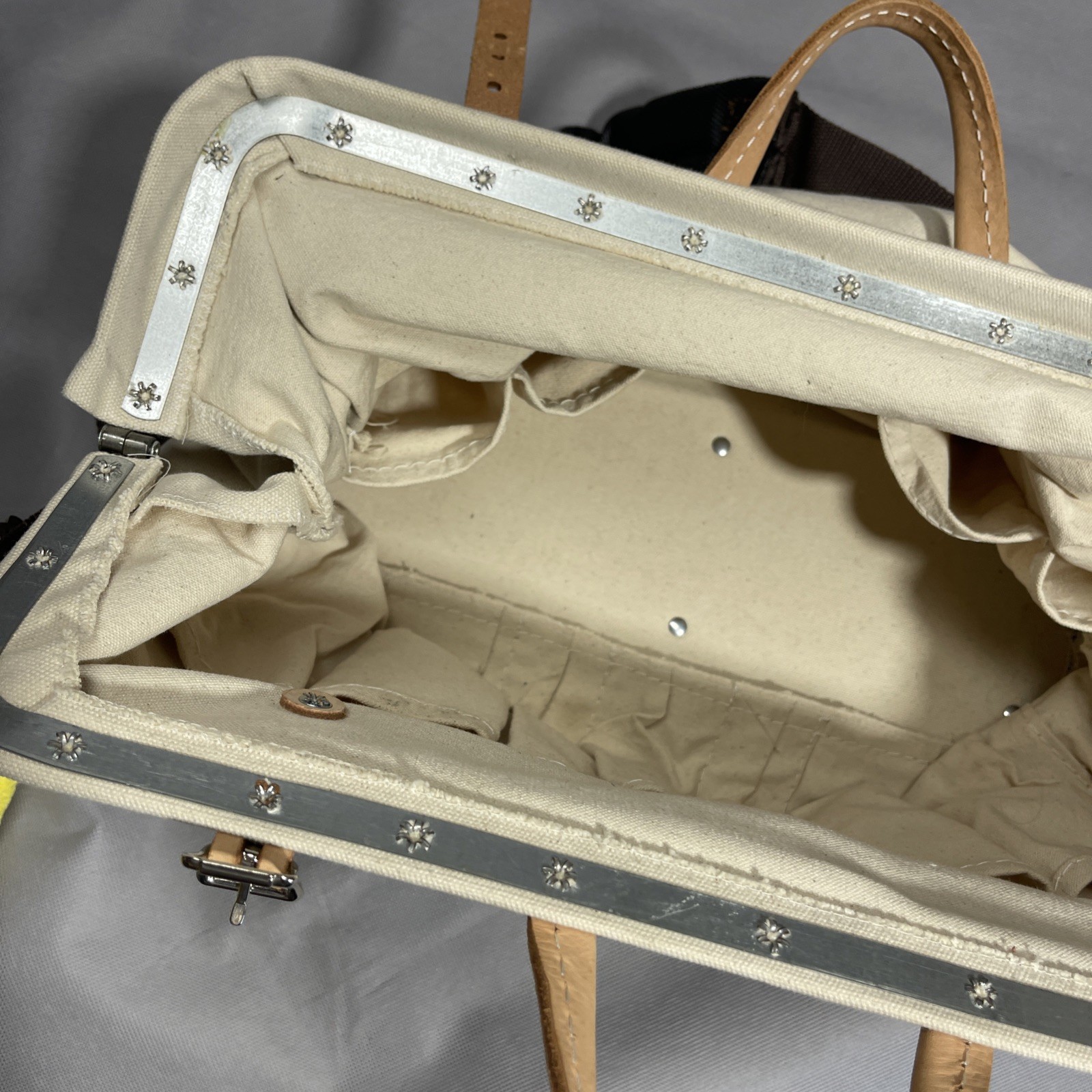 Klein Tools 5102-18 Canvas Tool Bag Large Beige Brown Leather Bottom Heavy Duty