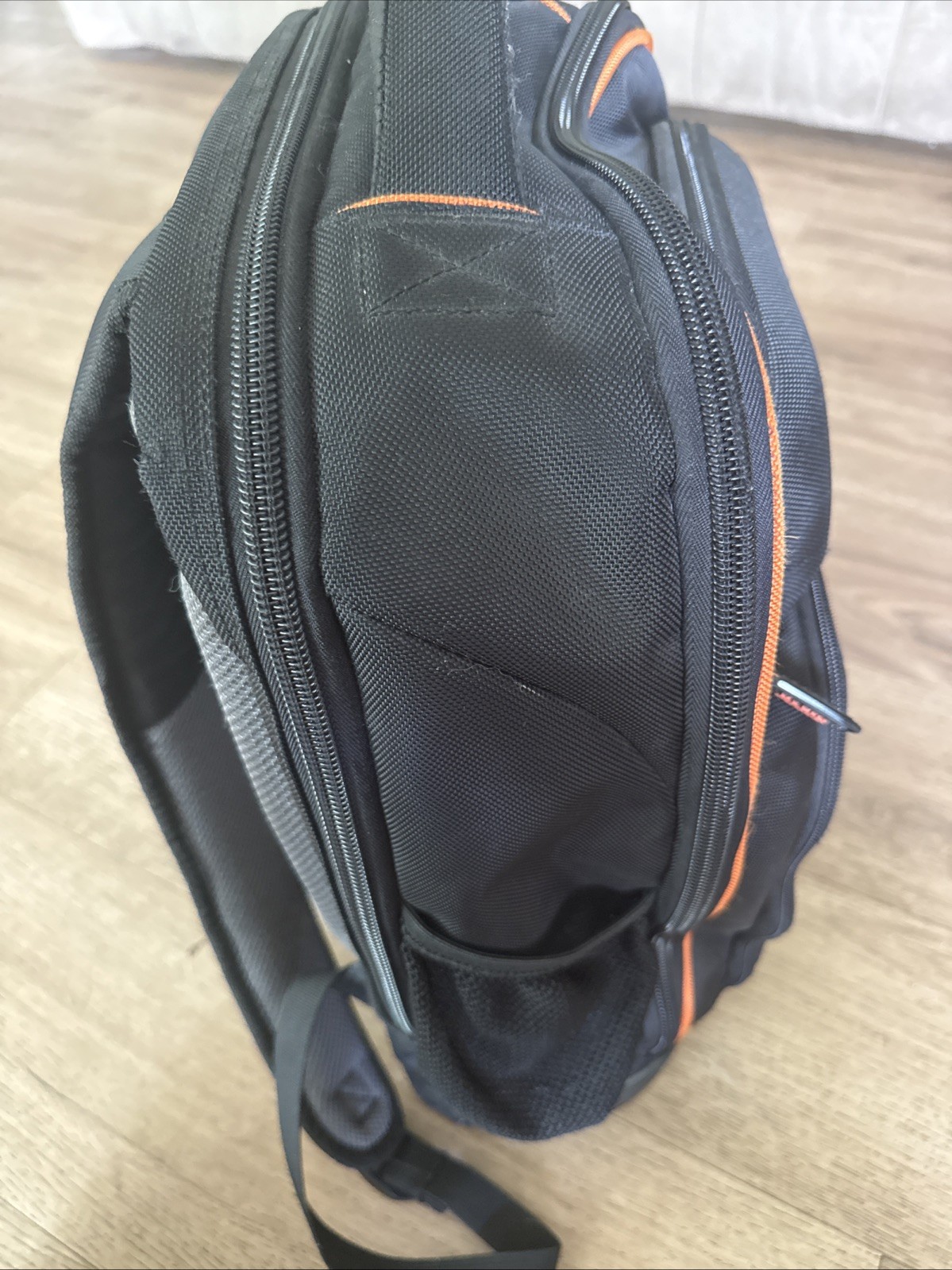 Klein Tools Tradesman Pro 25 Pocket Nylon Padded Backpack Tool Bag Laptop Pocket