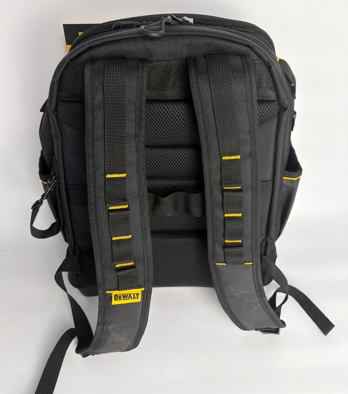 [NEW] (DWST560102) DeWALT PRO Backpack, Tool Storage and Organization