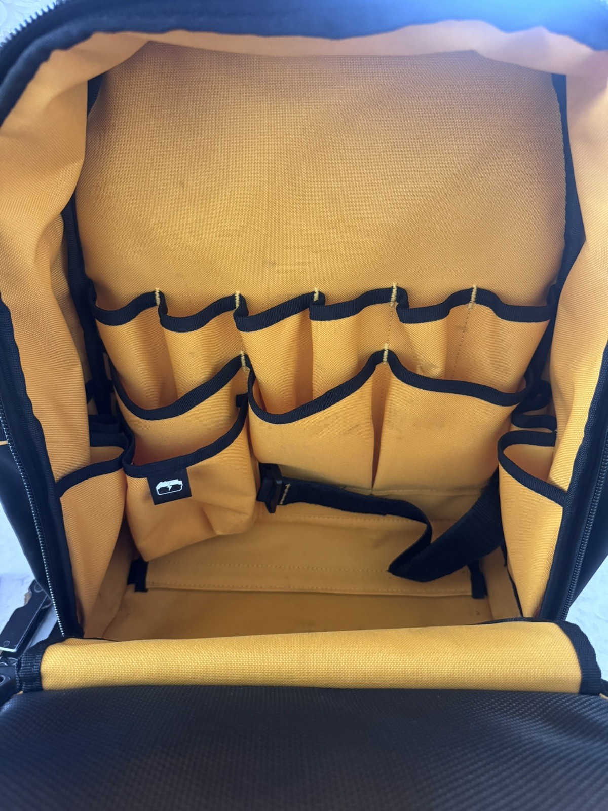 DeWALT PRO Durable Denier Fabric Backpack DWST560102 w/ 43 Pockets USED once