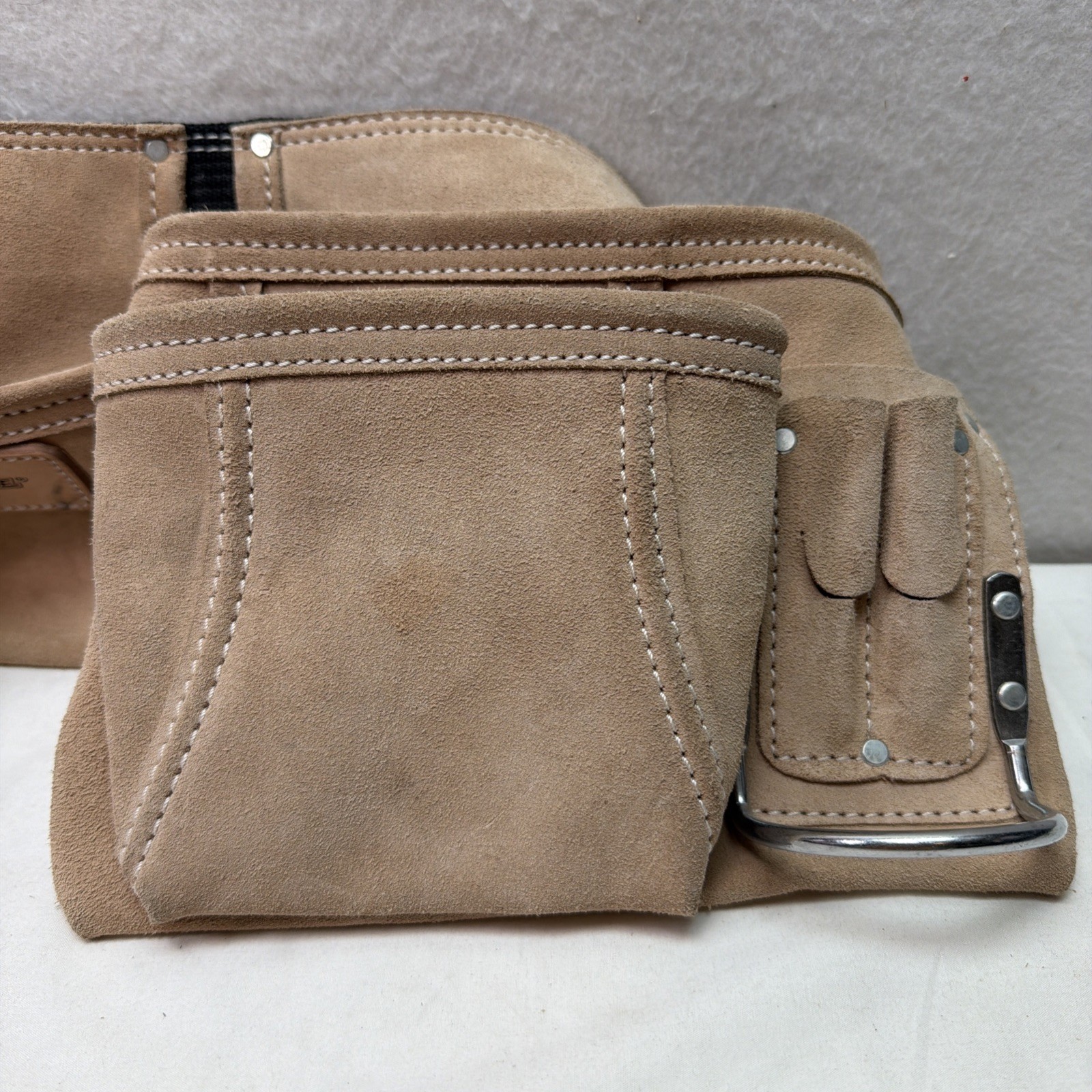 Masterforce Tool Belt Heavy Suede Leather Clip Belt 5 Pocket Apron W/ 2 Hammer
