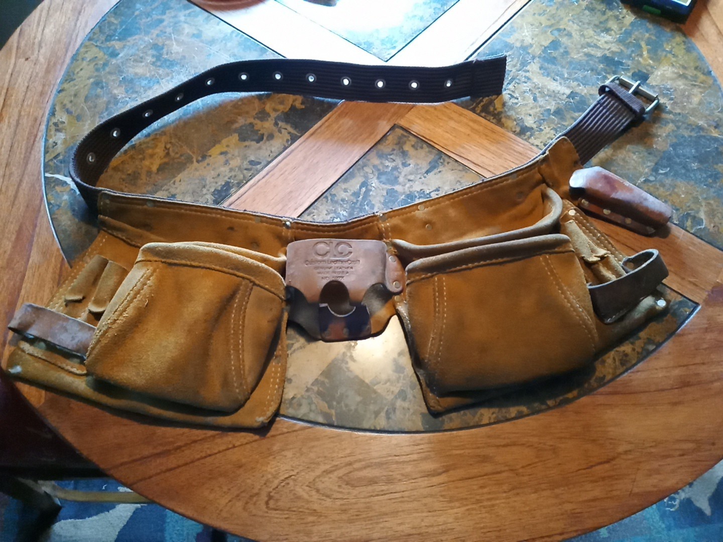 CLC Custom LeatherCraft Genuine Leather #527X