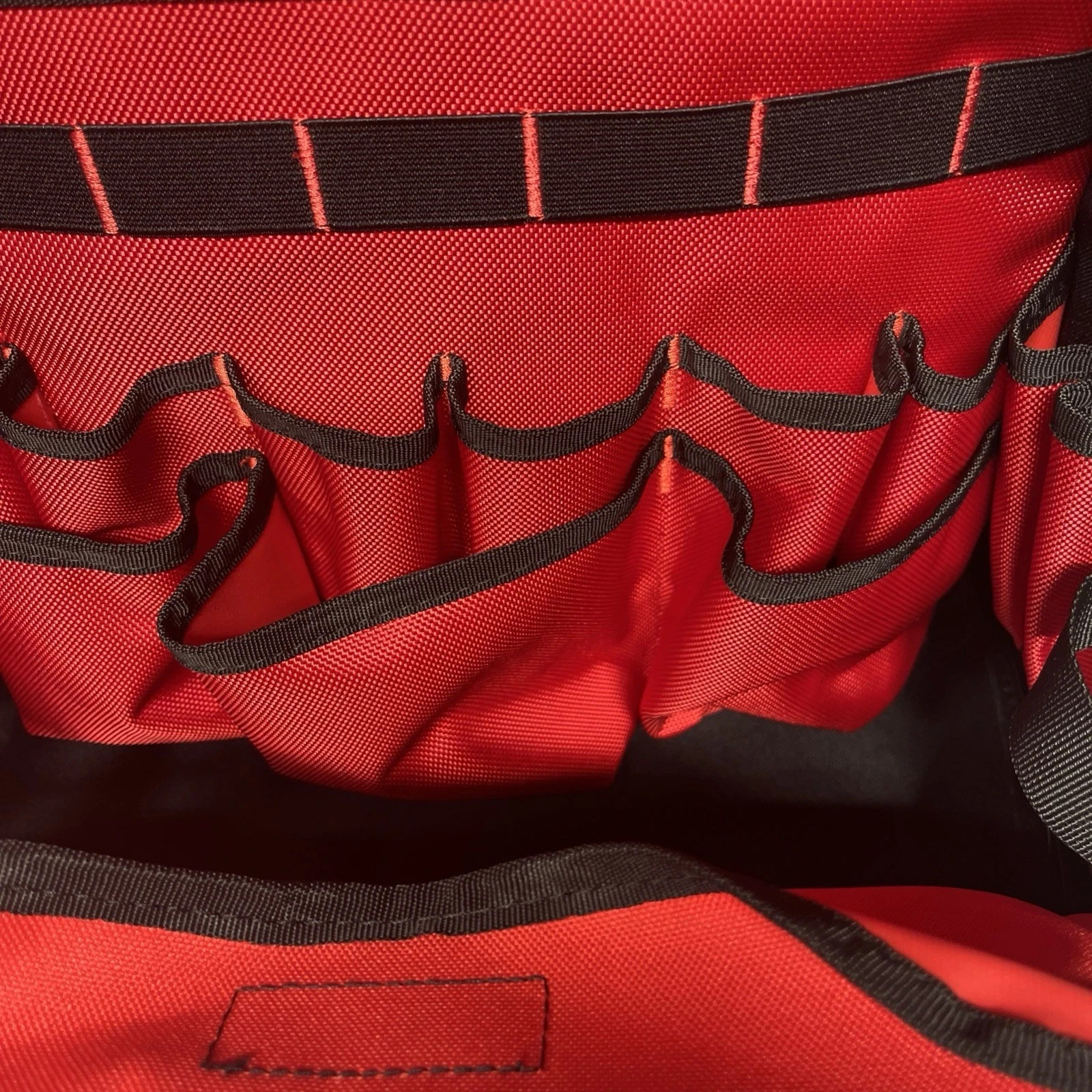 Milwaukee (48-22-8200) 35-Pocket Impact Resistant Jobsite Backpack (US STOCK)