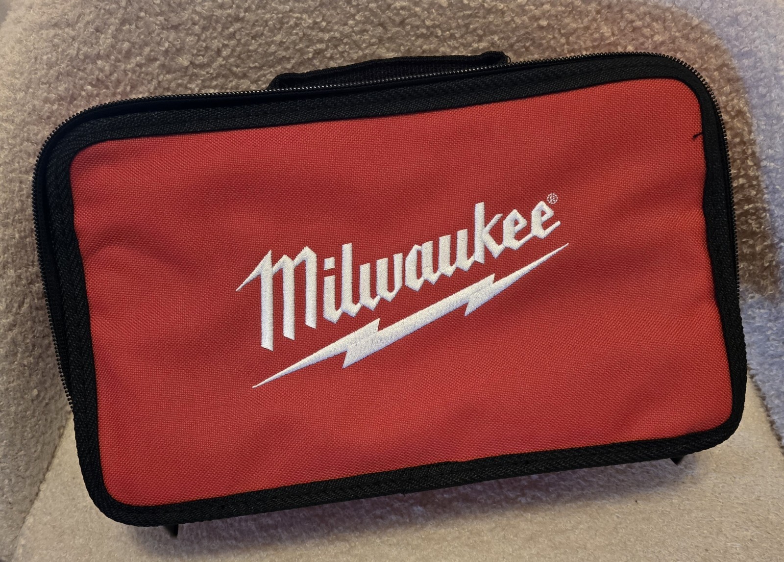 Milwaukee Fuel 13 inch M12 Contractor Tool Bag – Red (M12)