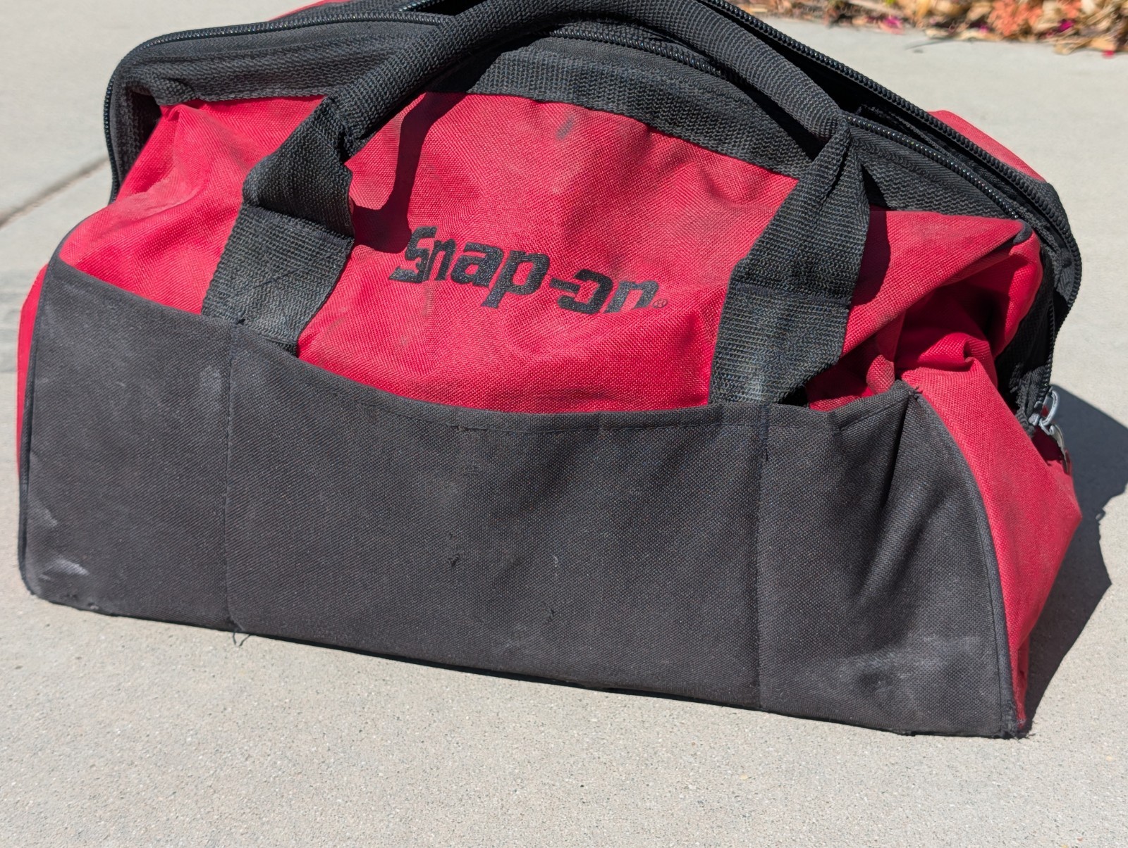 Snap On Tools Large Tool Bag/ Tote Bag/ Organizer Bag/ 18”x9”x12”