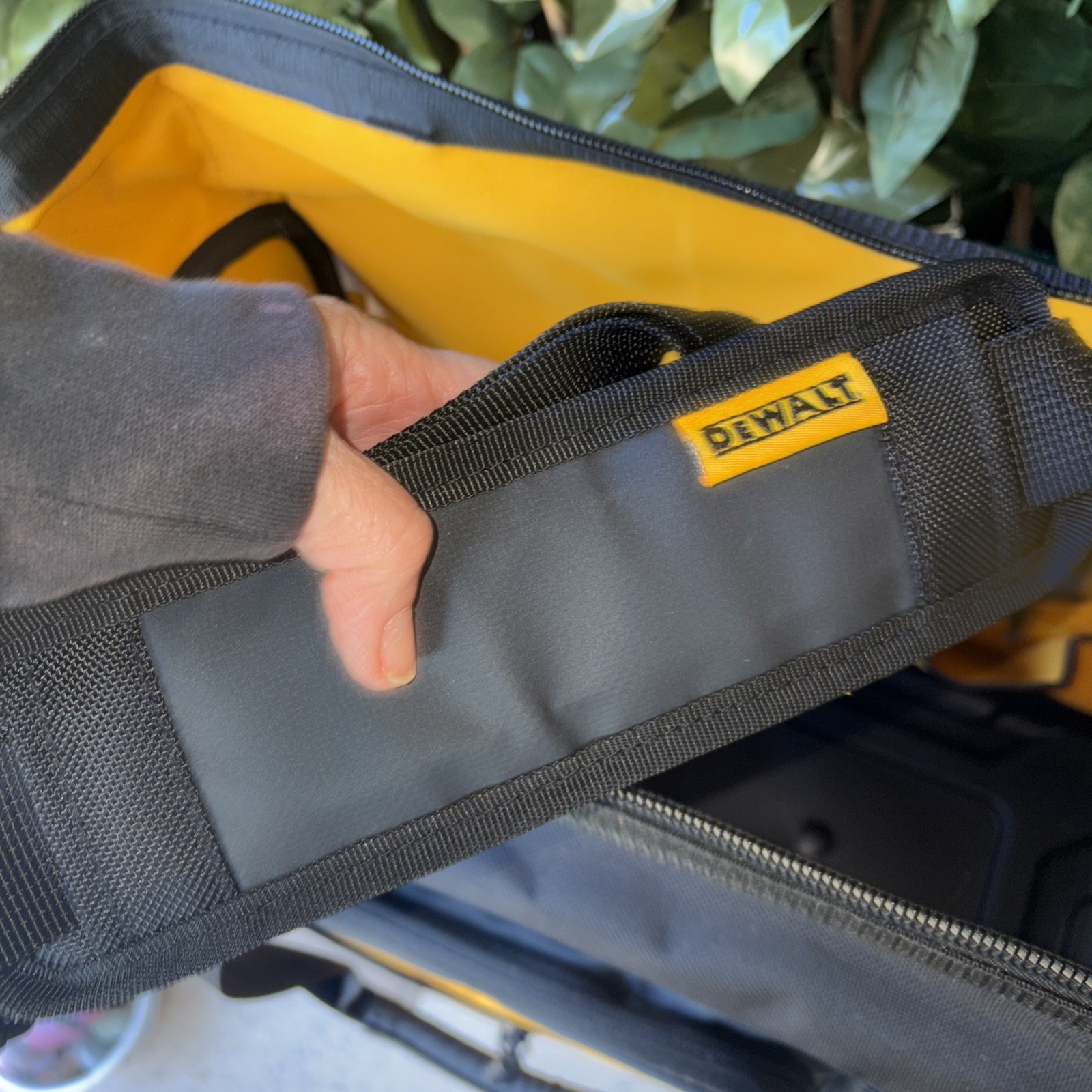 DEWALT Tool Bag, Water Resistant, Hard Bottom, 20 InchesProfessional Tool Tote (