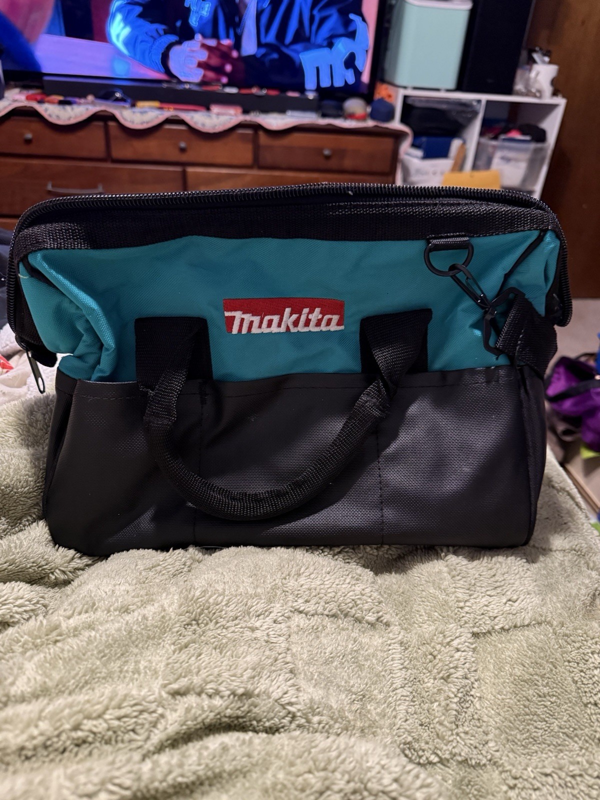 Makita 14″x 9″ x 11″ Tool Bag/Case 8 Pockets W/ Strap NEW
