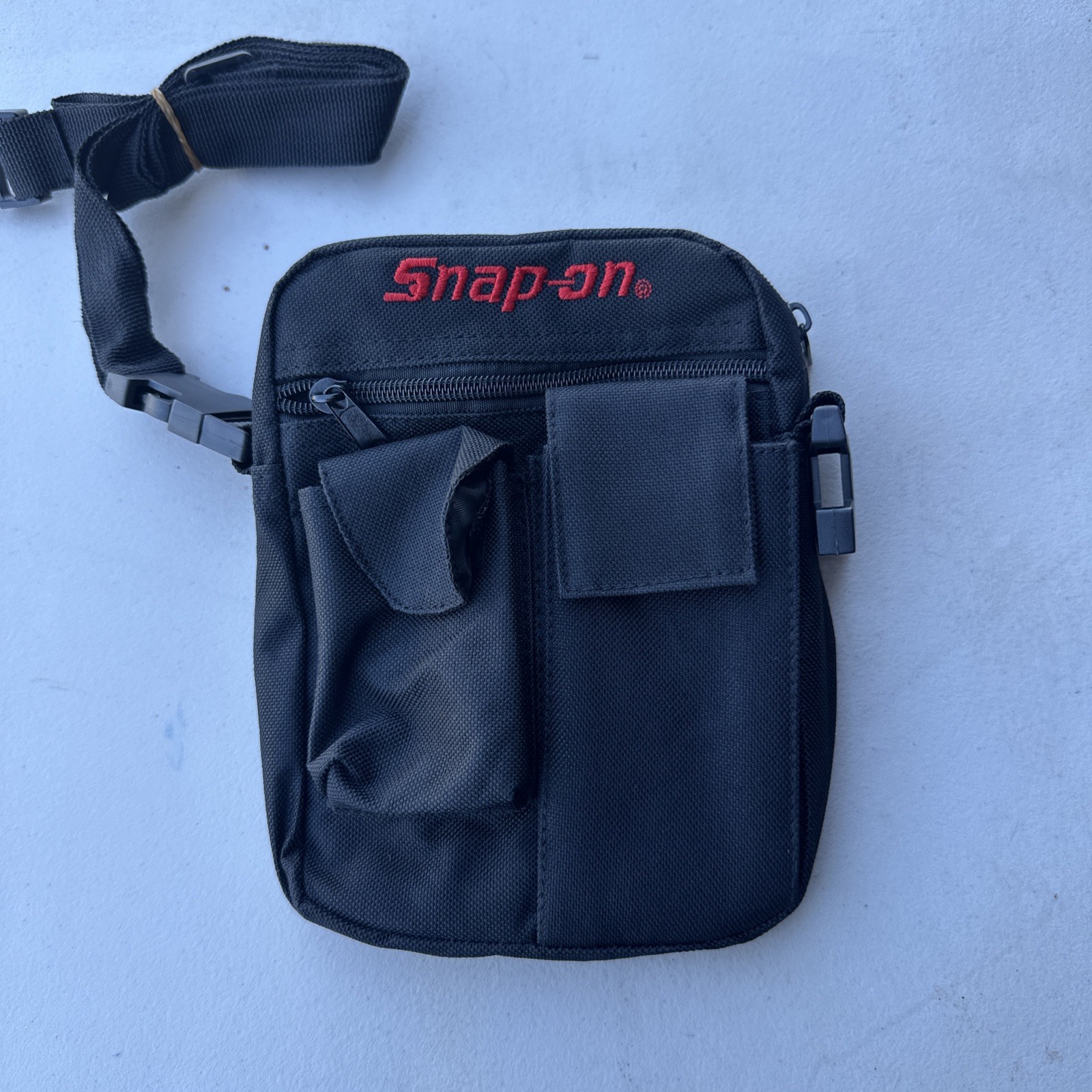 Snap On Tool Bag Tool Pouch Carabiners Adjustable Strap Knife Pouch Black NEW