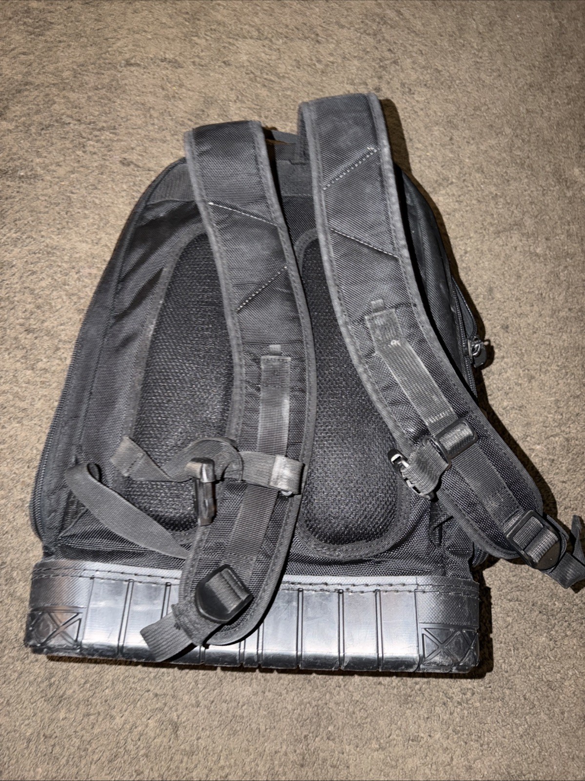 Klein Tools Tradesman Pro Tool Backpack Nylon Padded Straps Black Orange Gray