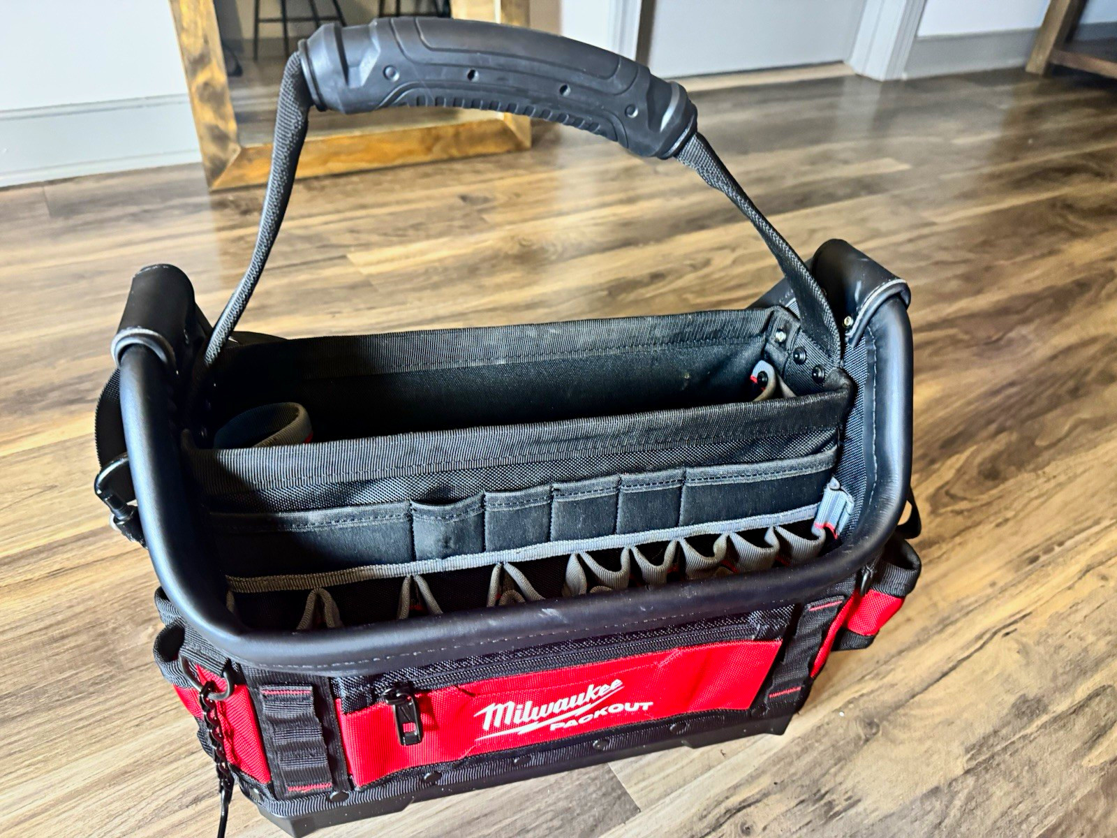 Milwaukee PACKOUT 15 in Structured Tool Tote w/ Handle Red/Black 48-22-8317