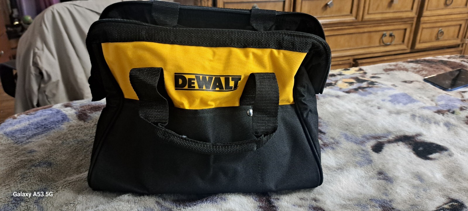 DEWALT N037466 13 inch Ballistic Contractor Tool Bag with Runners