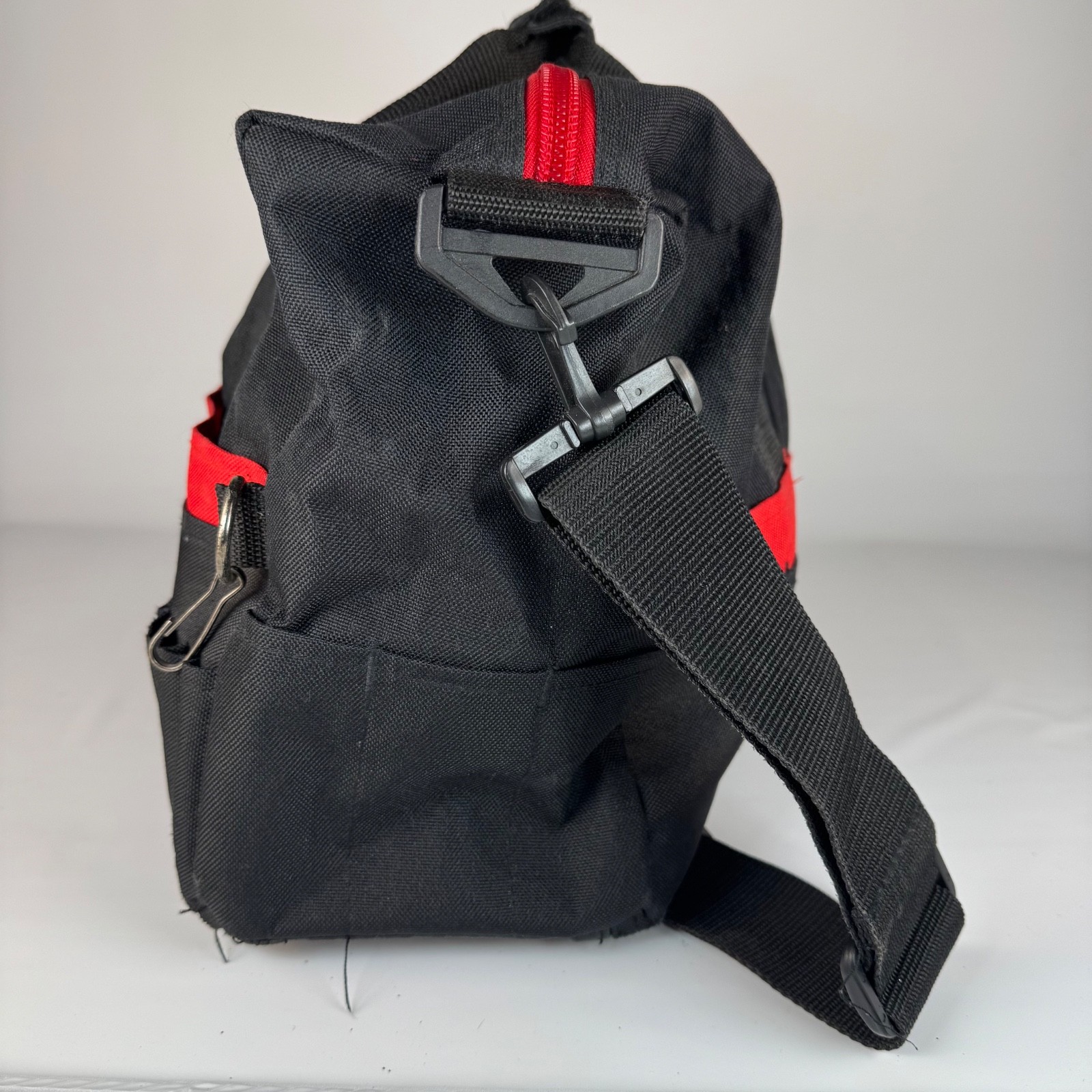 Craftsman 17” Tool Bag Black Red Heavy Duty w/ Shoulder Strap & Pockets