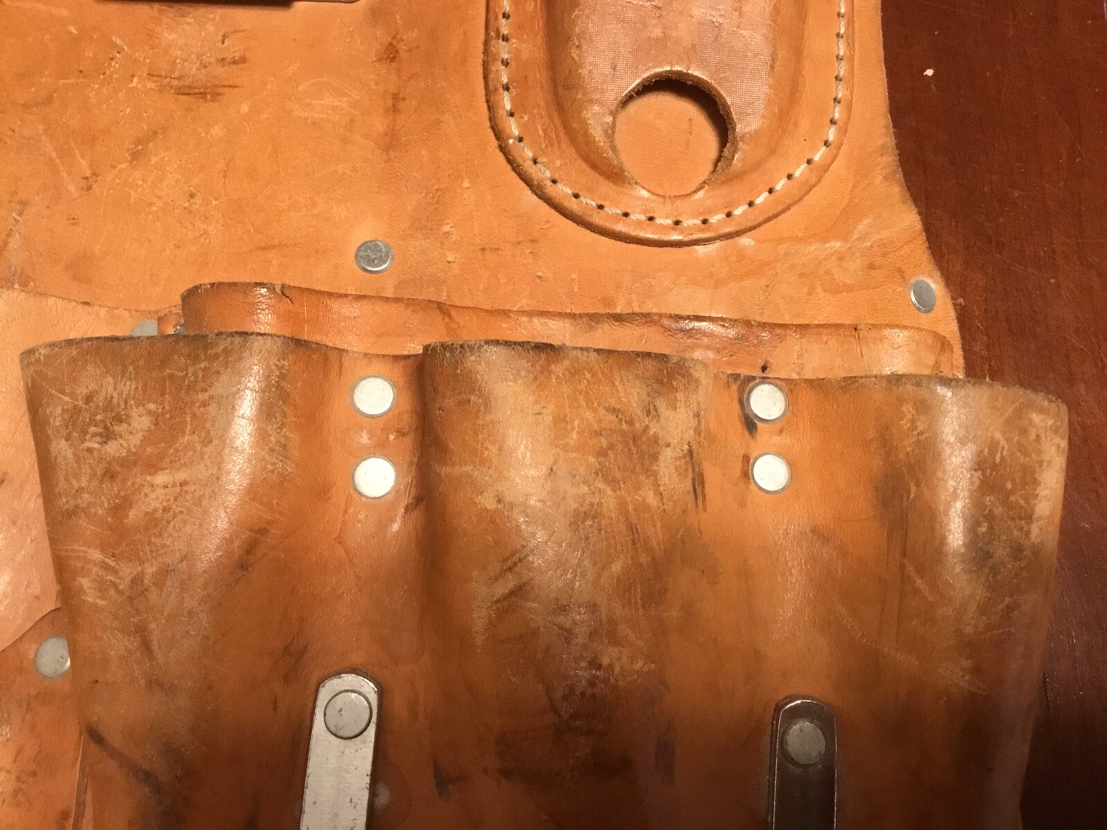 CLC Work Gear Top Grain Leather Tool Belt 7 Pocket Pouch Heavy Duty Used 10.5”