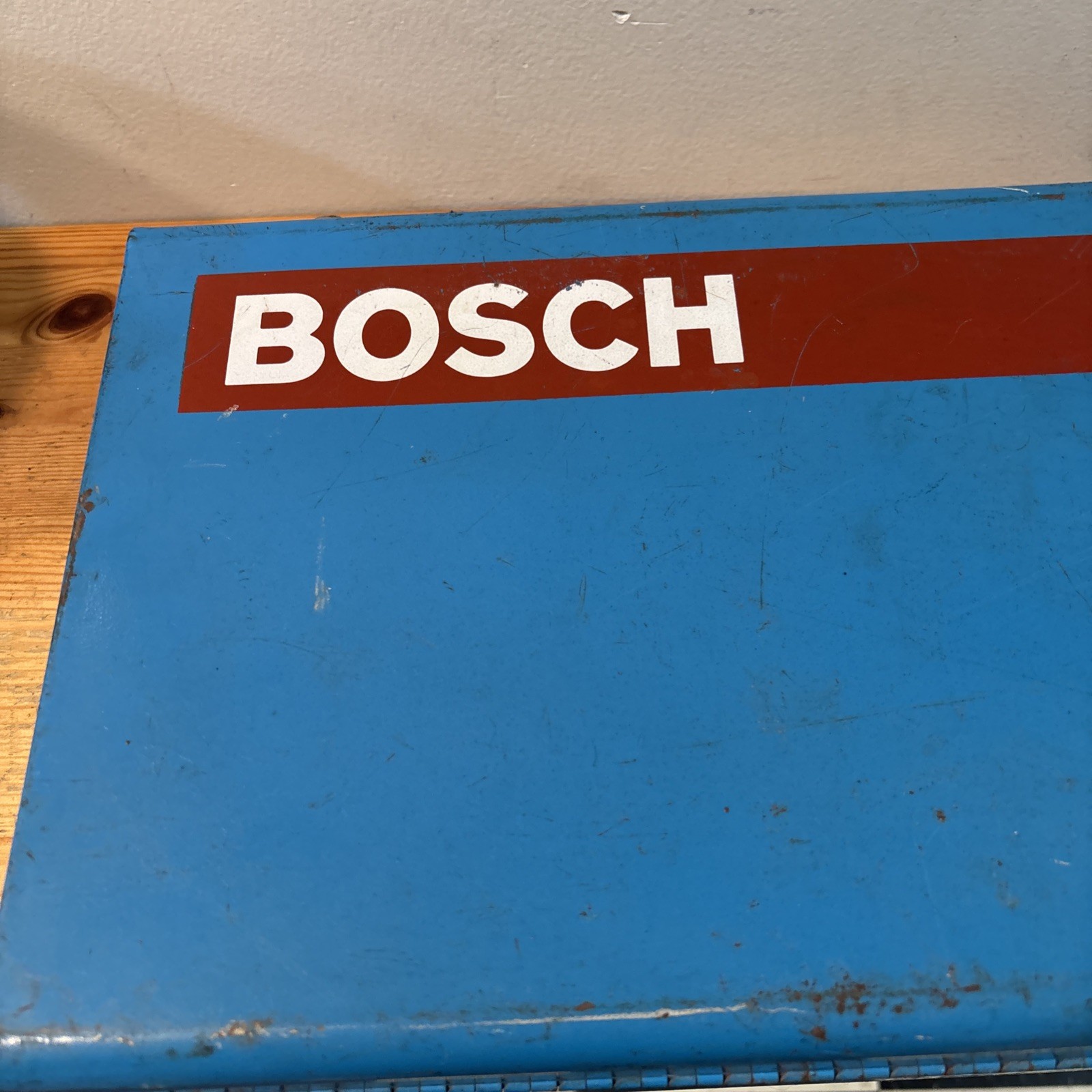 Vintage BOSCH PANTHER Reciprocating Saw CASE ONLY Metal Box w/Handle & Clasps