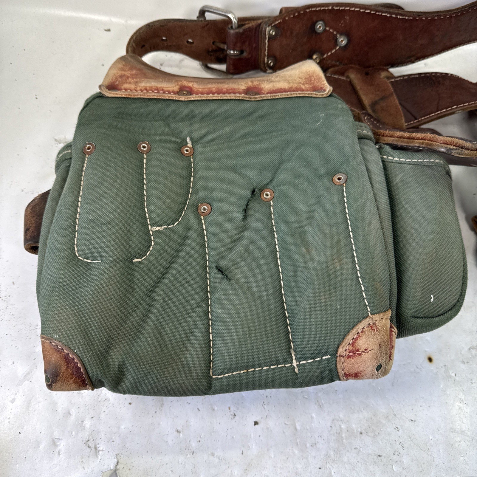 Occidental Leather OxyLights Framer Tool Belt Bag Set & Hammer Clip (Size XL)