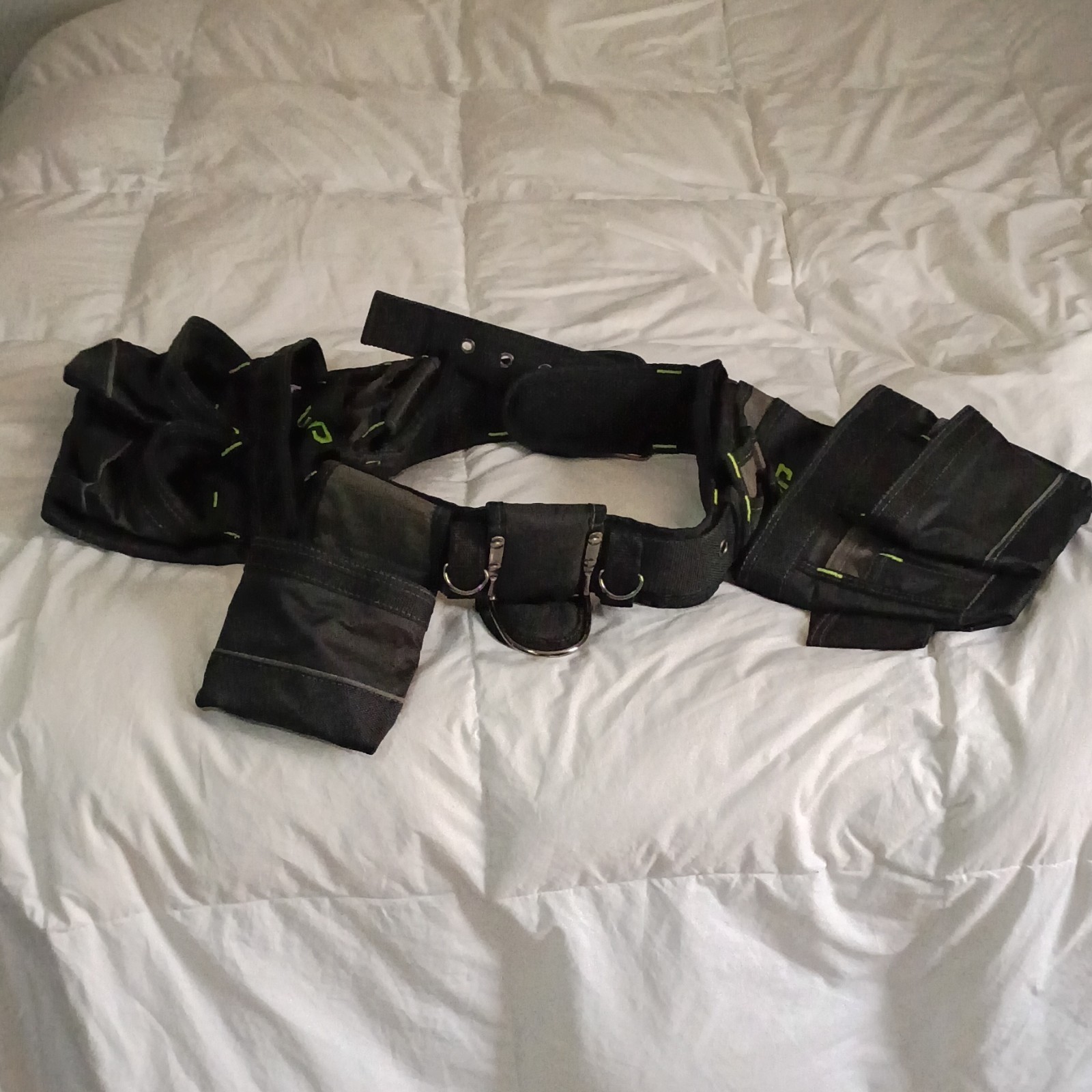 AWP L-699-P-3 Adjustable Nylon Tool Belt w/ Multiple Pouches Black/Gray/Green