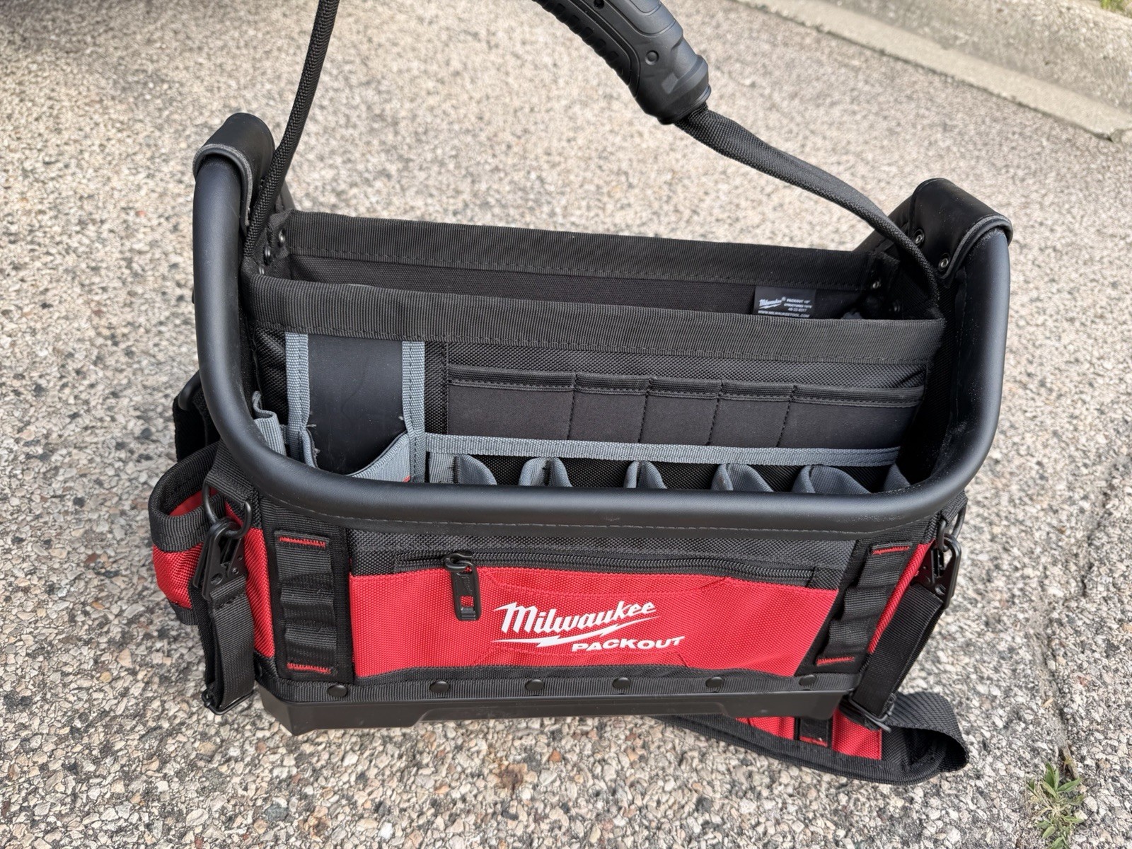 Milwaukee 48-22-8317 PACKOUT 15″ Structured Tote
