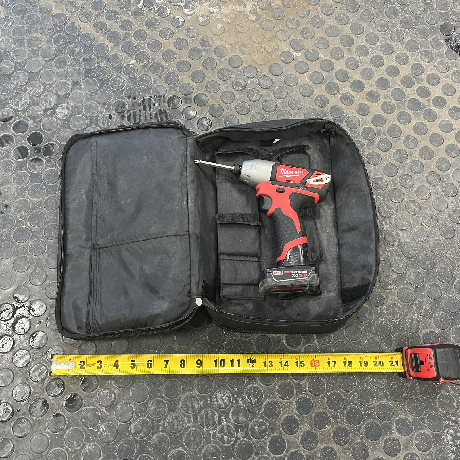 Milwaukee Fuel 13 inch M12 Contractor Tool Bag – Red (M12)